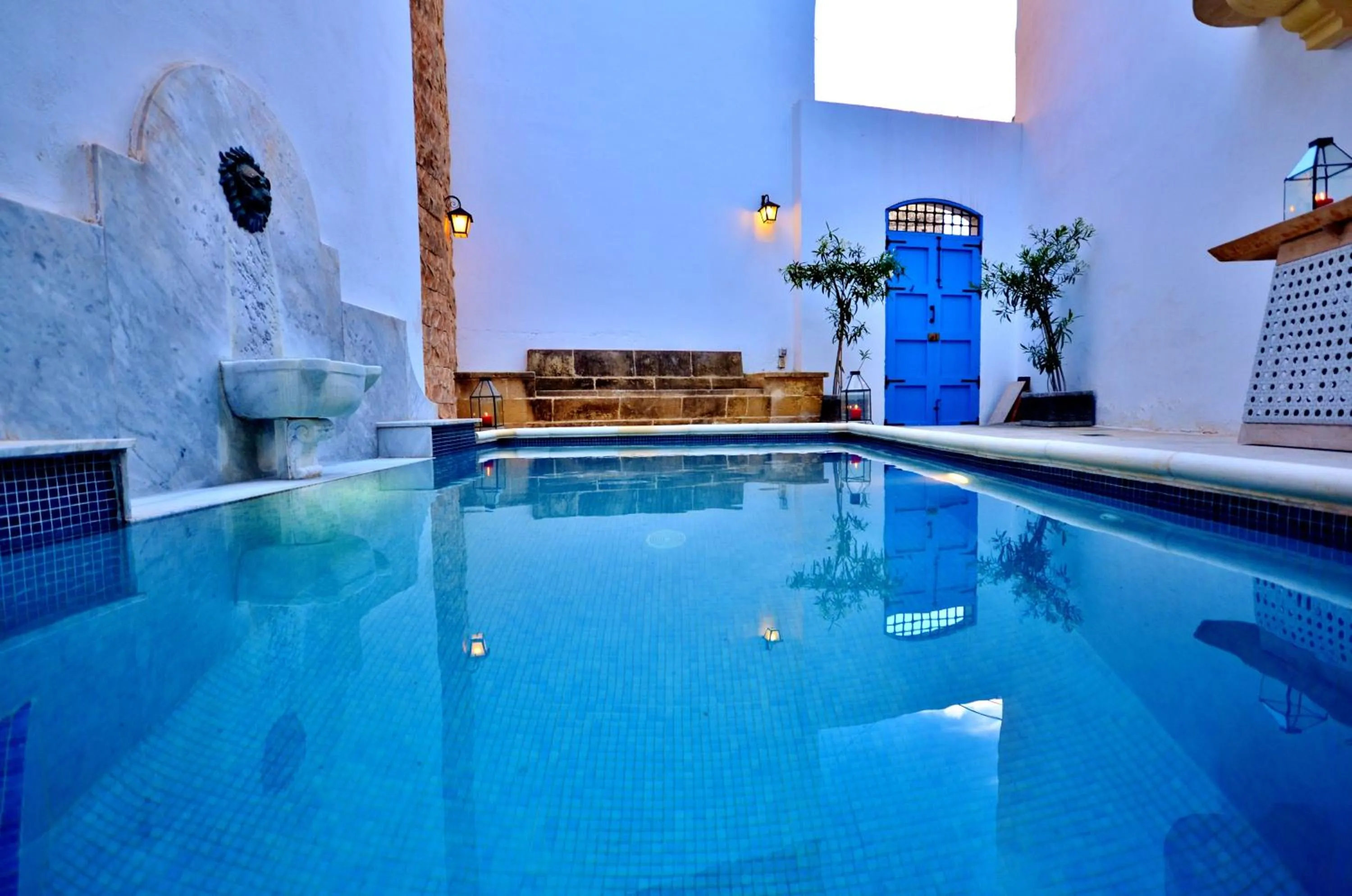 Day in Chapel 5 Boutique Suites B&B