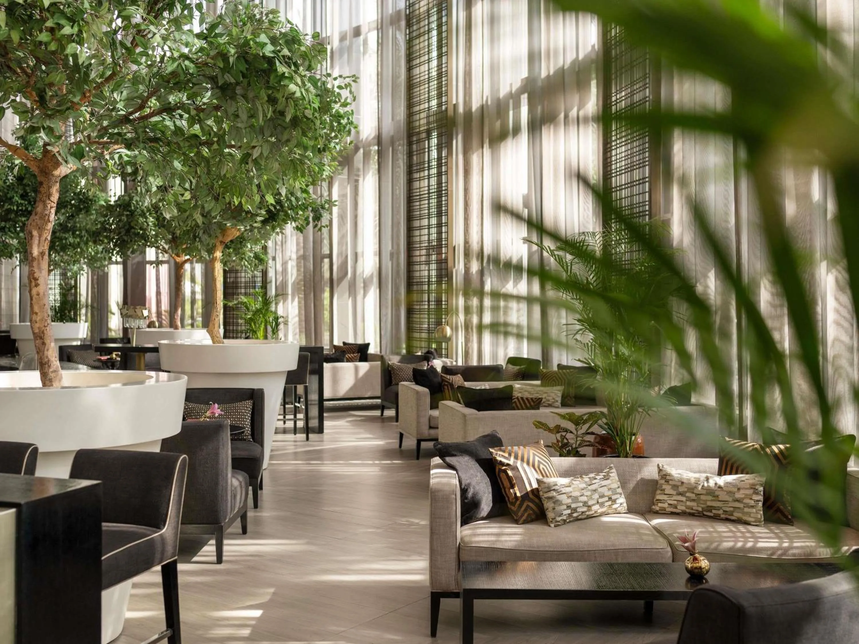 Lounge or bar in Fairmont Riyadh