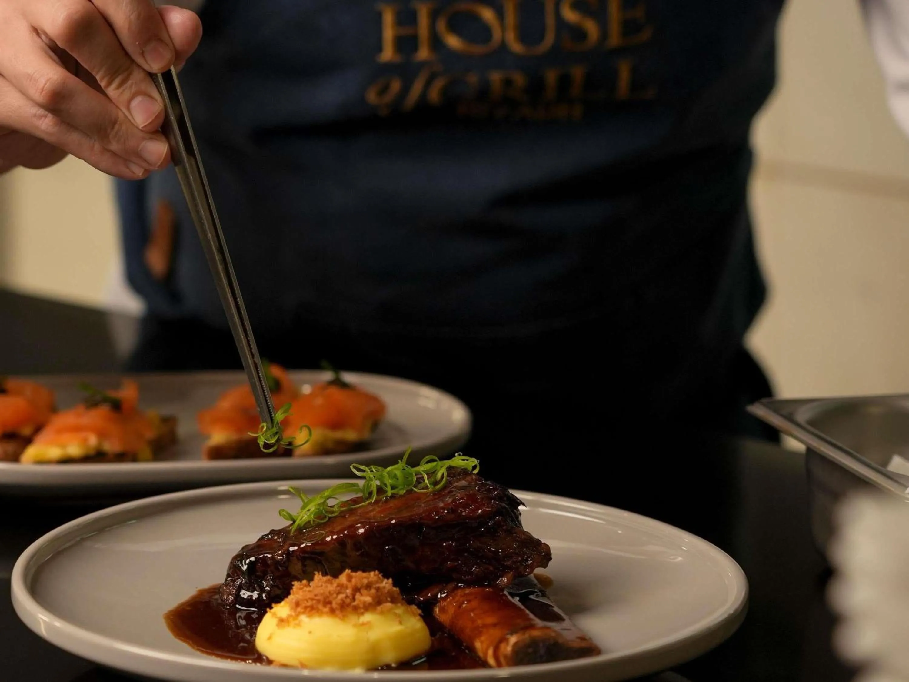 Restaurant/places to eat in Fairmont Riyadh