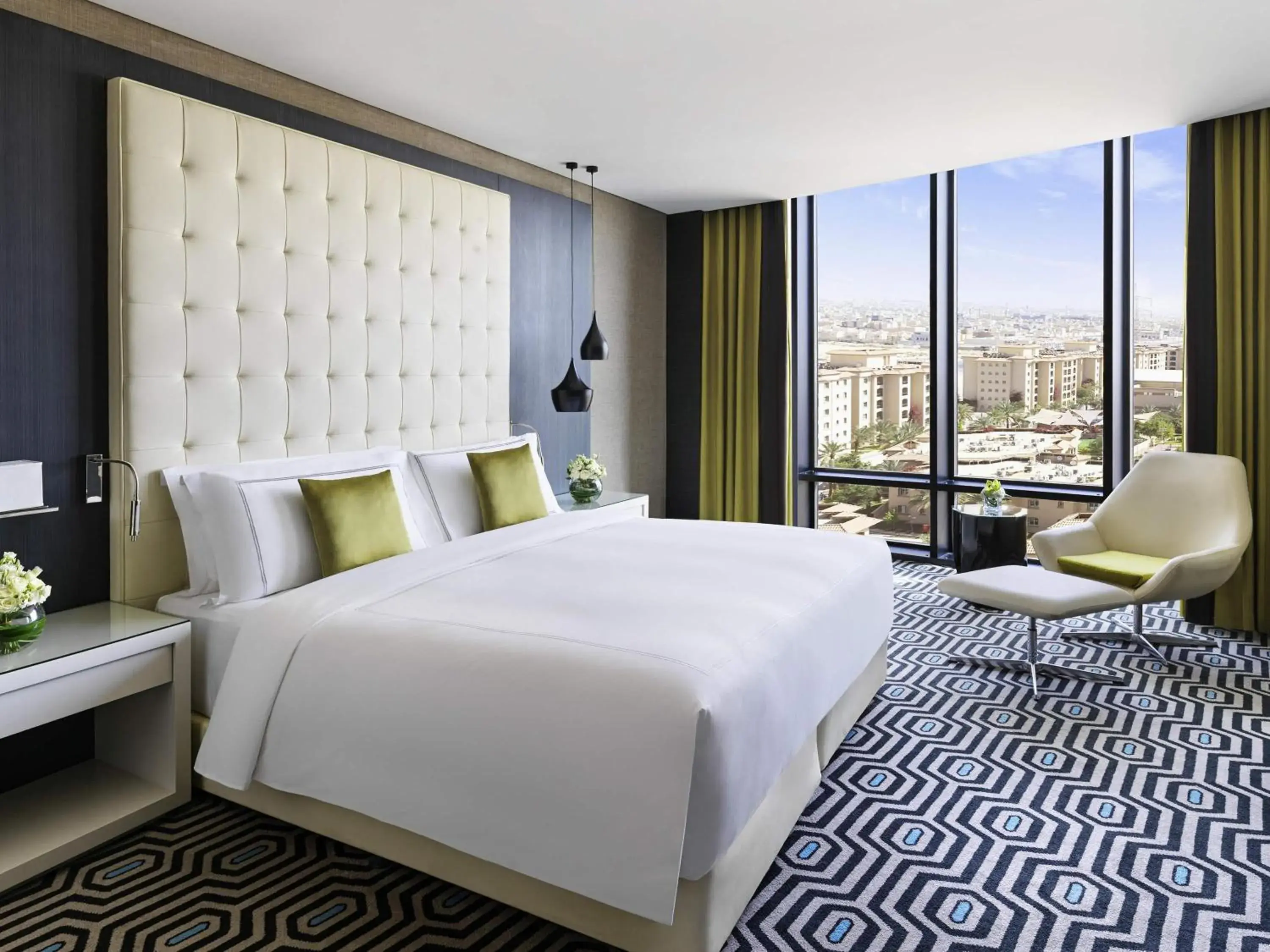 Business King Suite - Smoking in Fairmont Riyadh Business King Suite - Smoking in Fairmont Riyadh