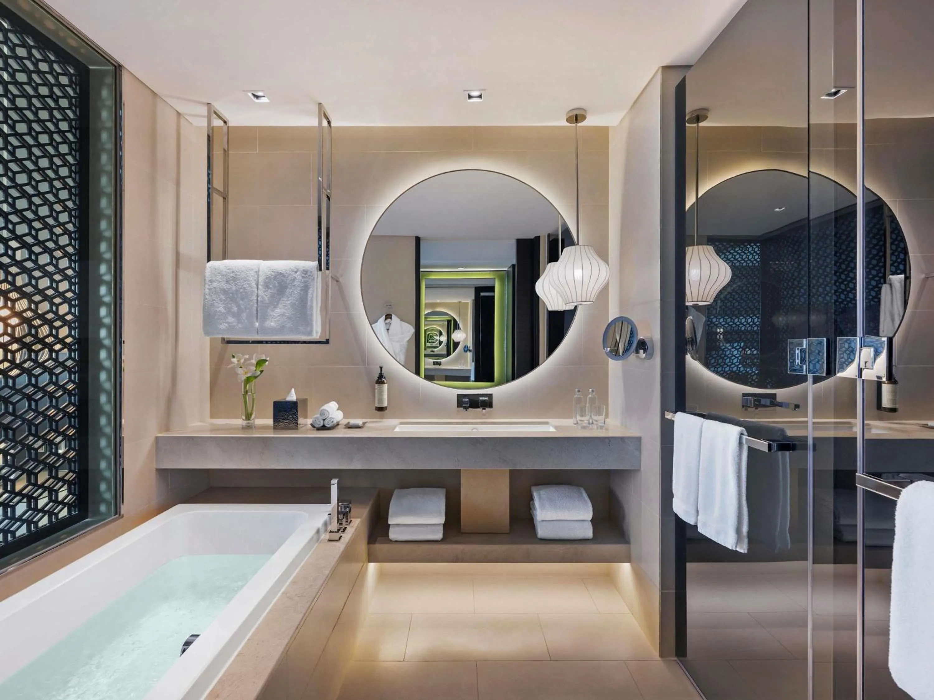 Bedroom, Bed in Fairmont Riyadh