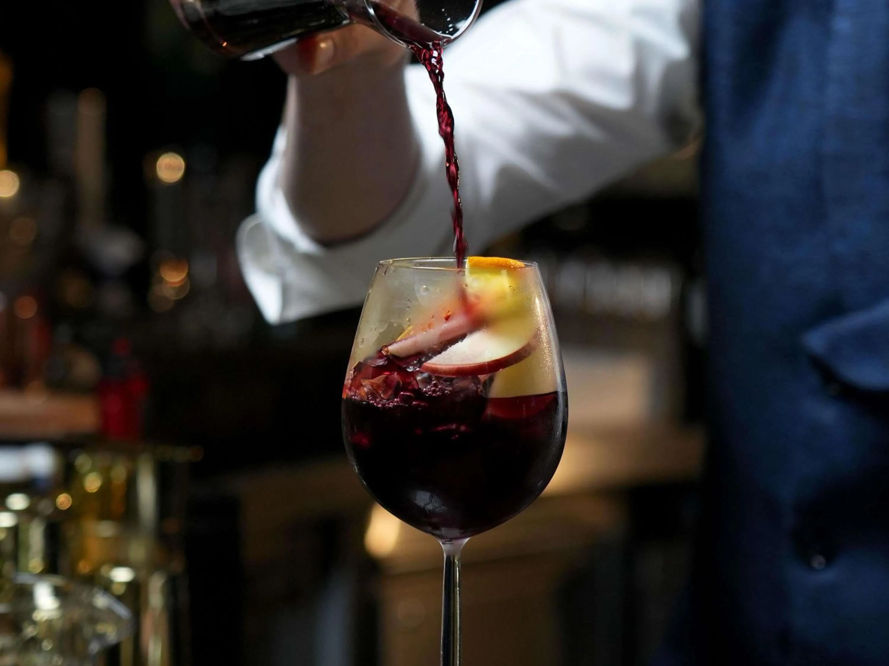 Lounge or bar in Fairmont Riyadh