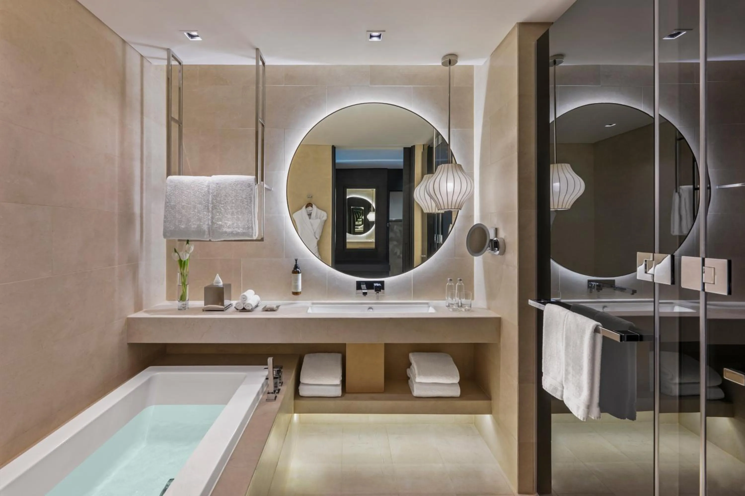 Shower in Fairmont Riyadh