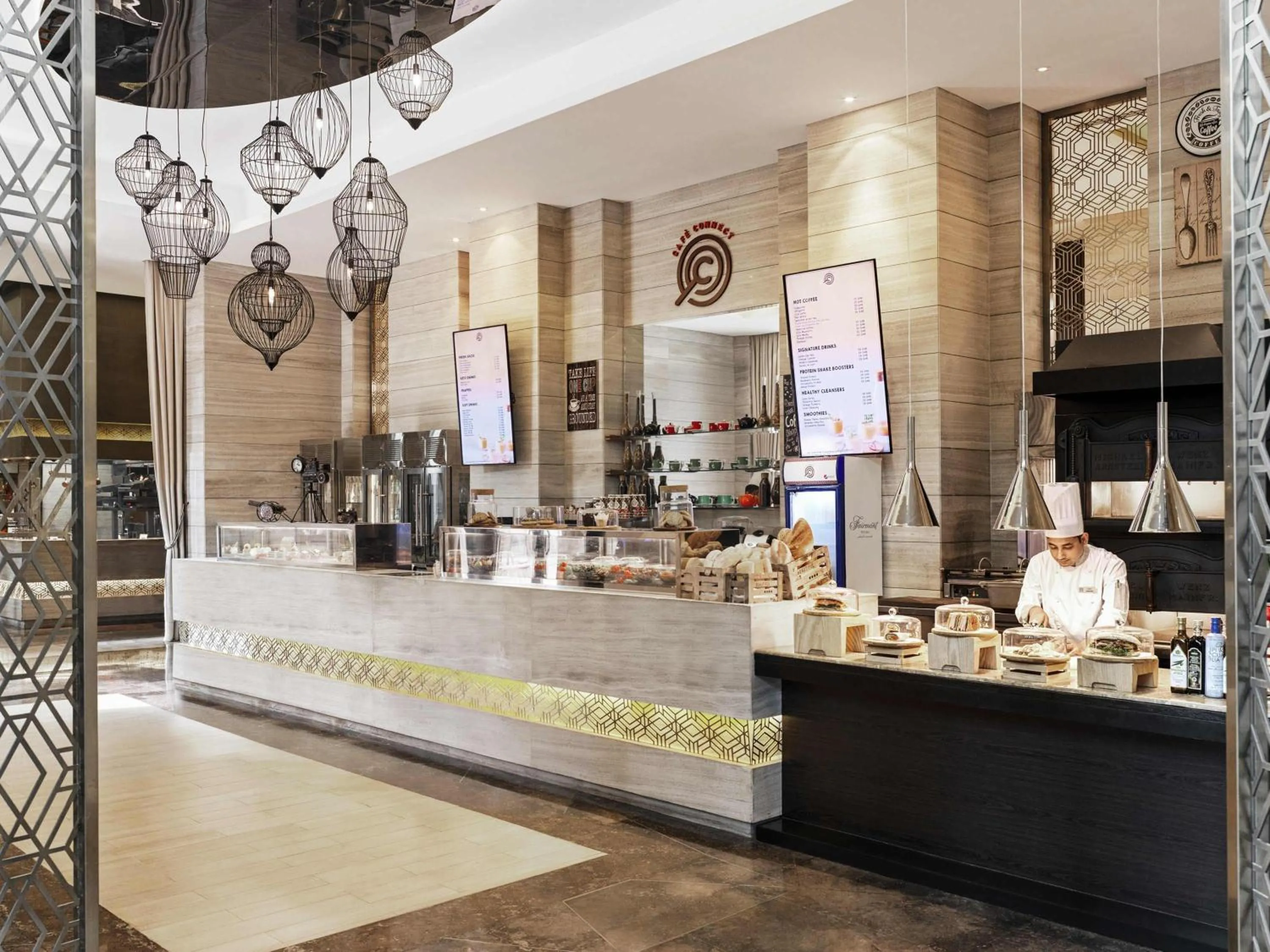 Restaurant/places to eat in Fairmont Riyadh