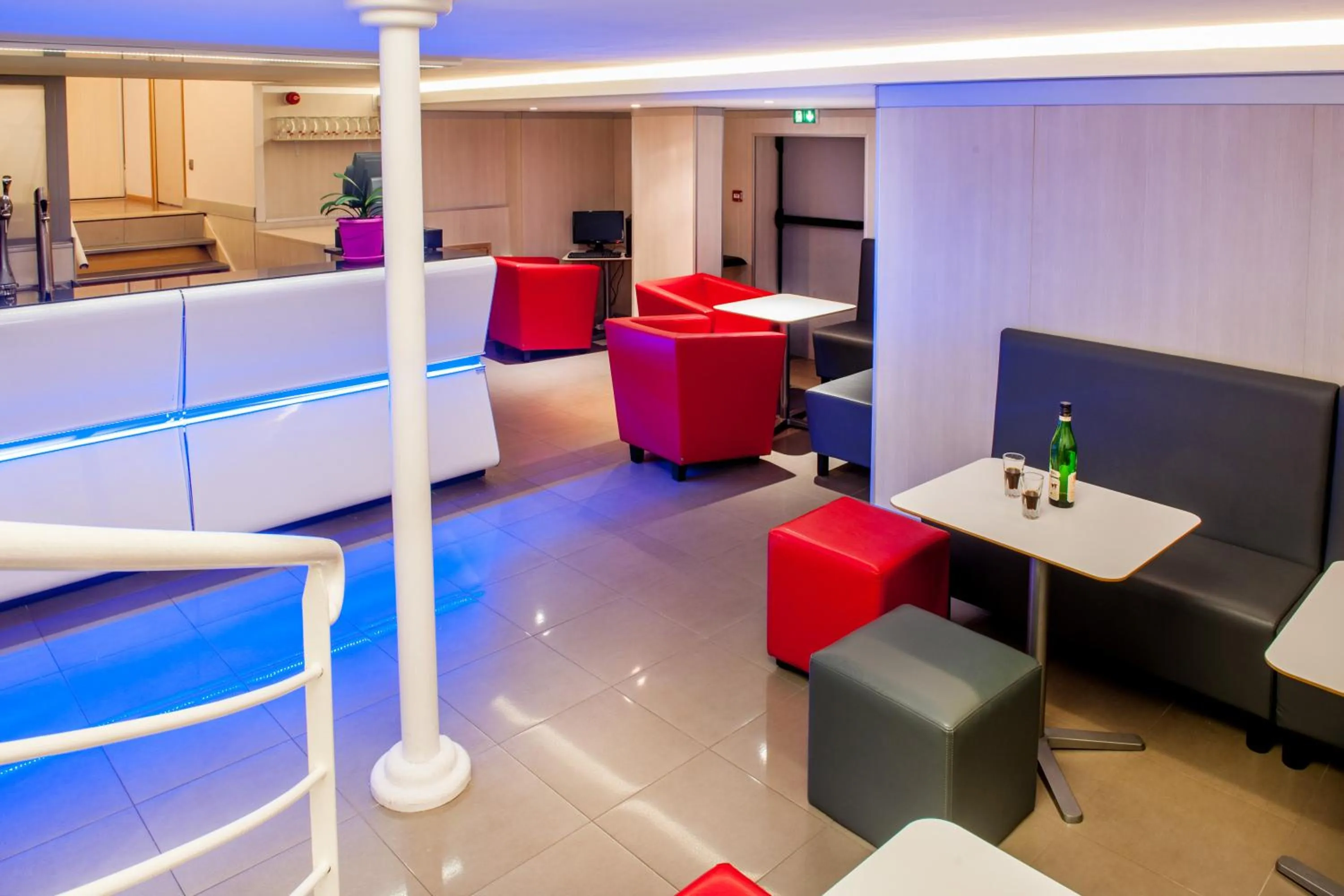 Lounge or bar in Appart'hotel le Pèlerin