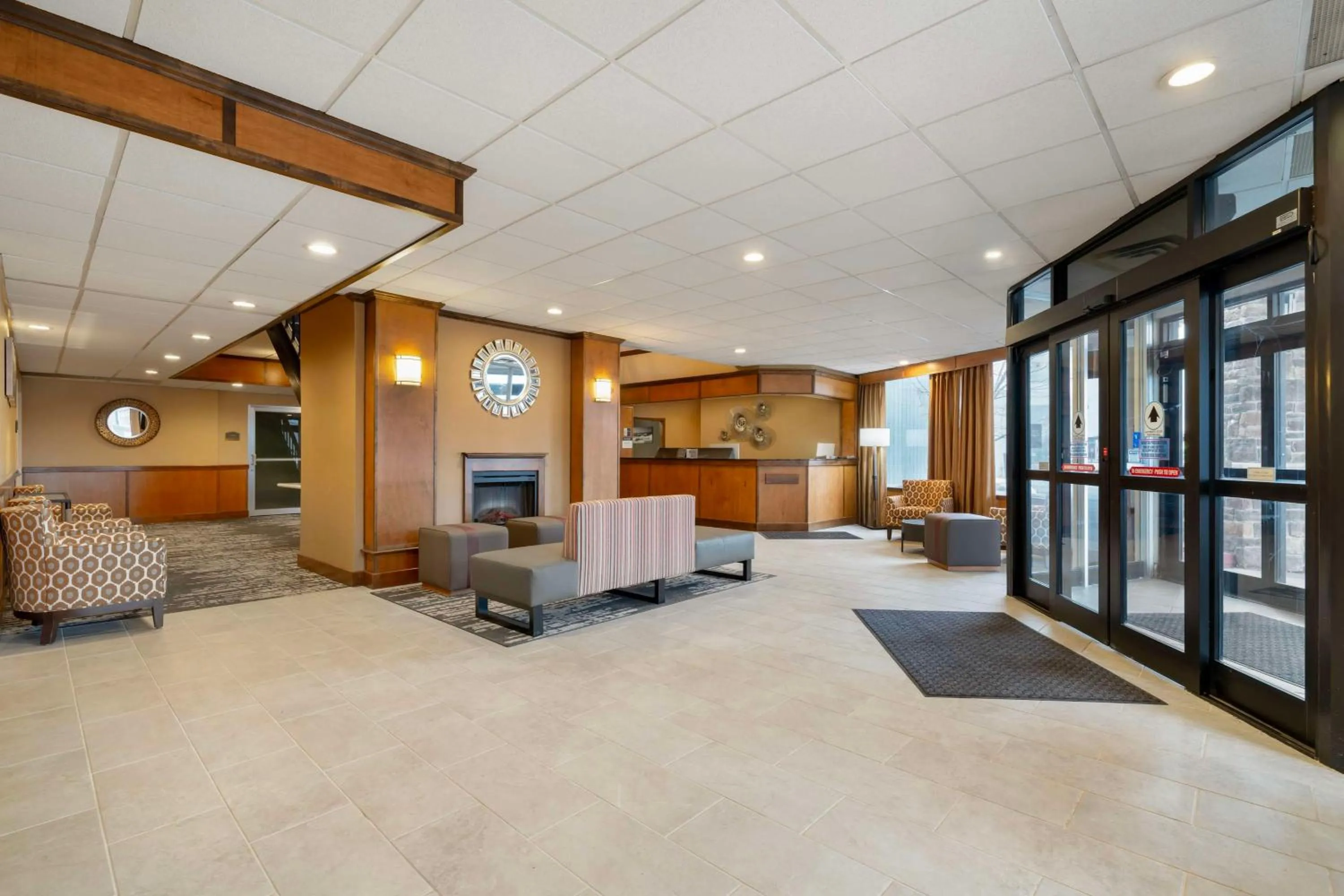 Lobby or reception in Best Western Green Bay Inn and Conference Center