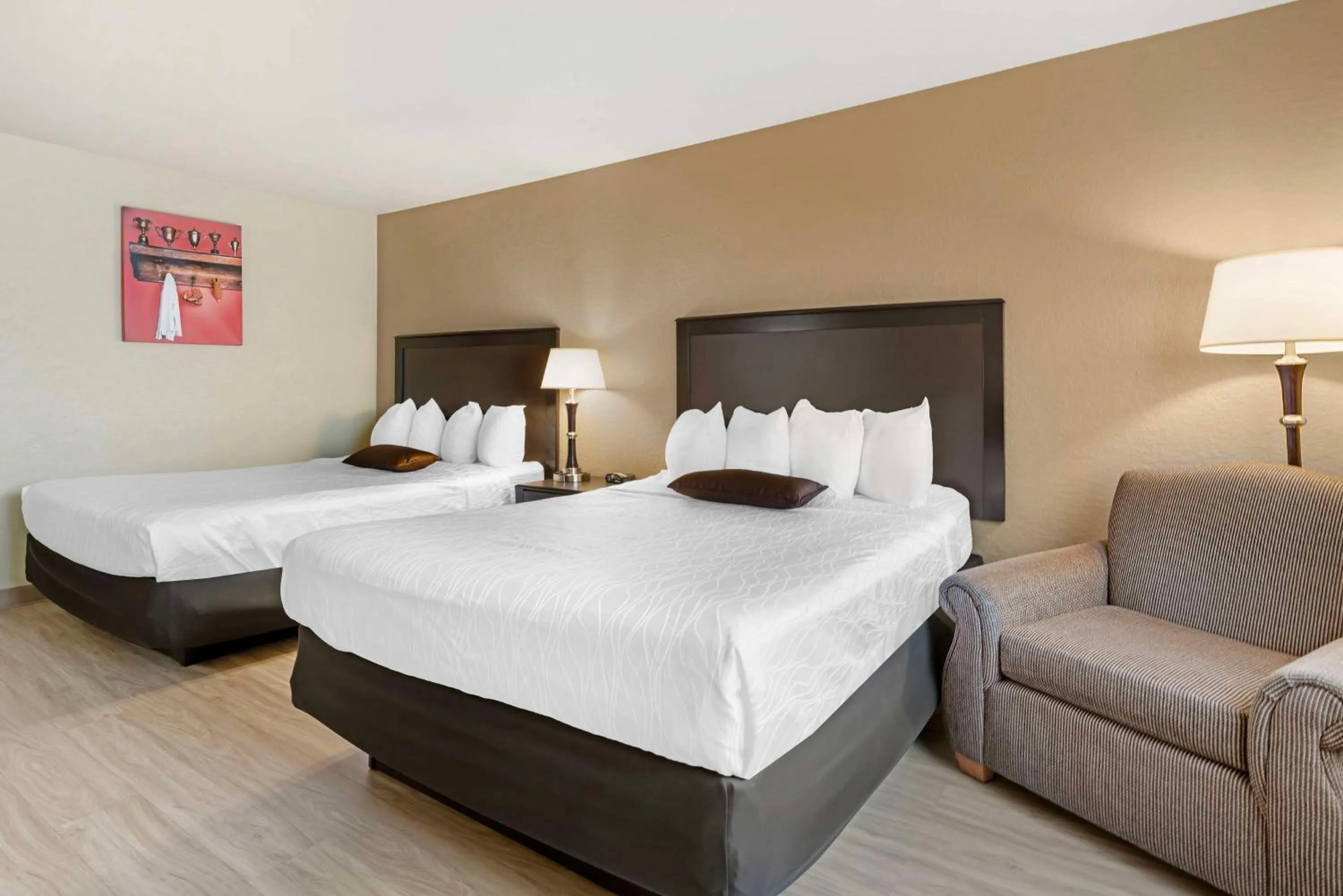 Bedroom, Bed in Best Western Green Bay Inn and Conference Center