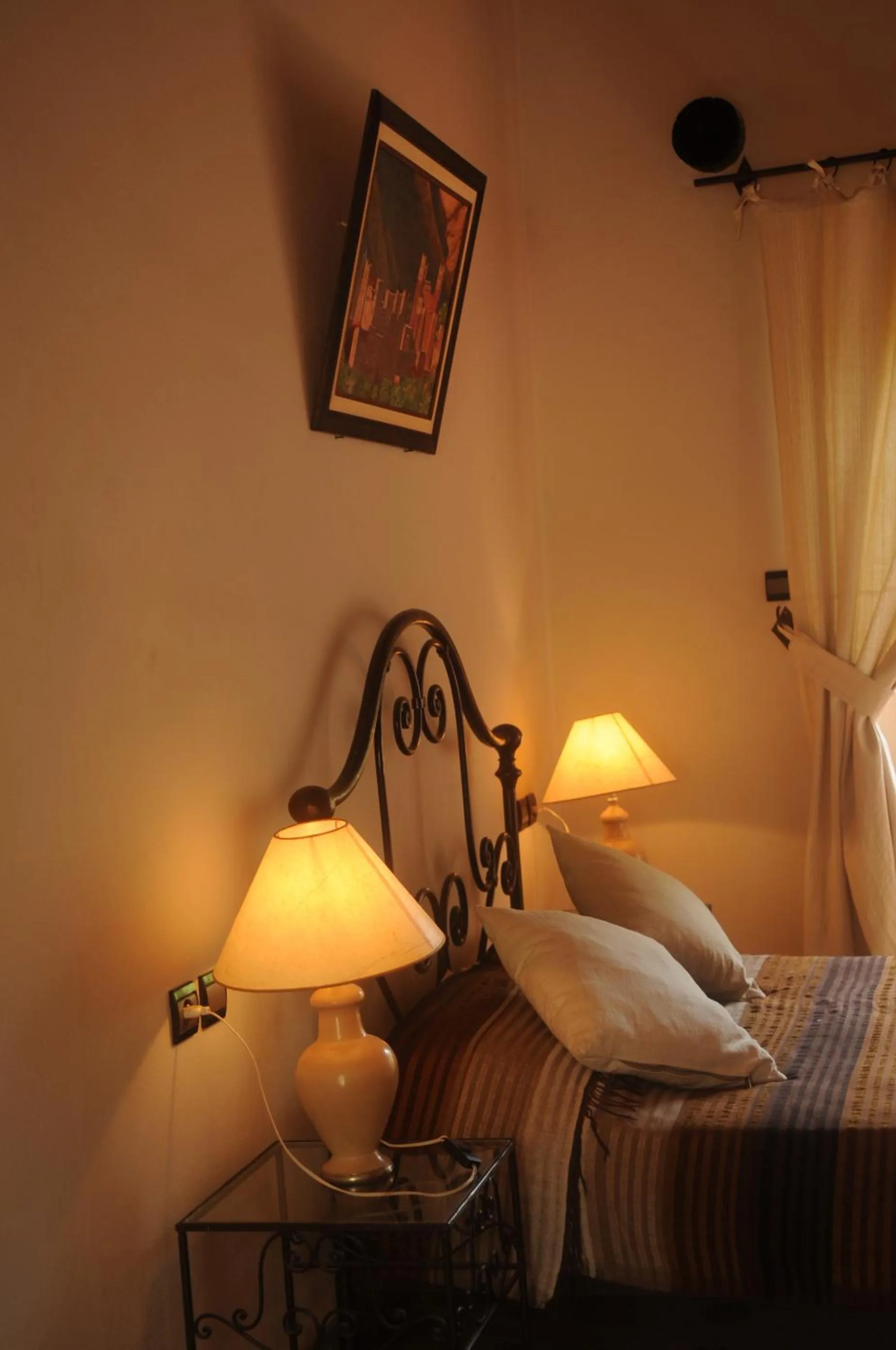 Bedroom, Bed in Auberge Chez Momo II