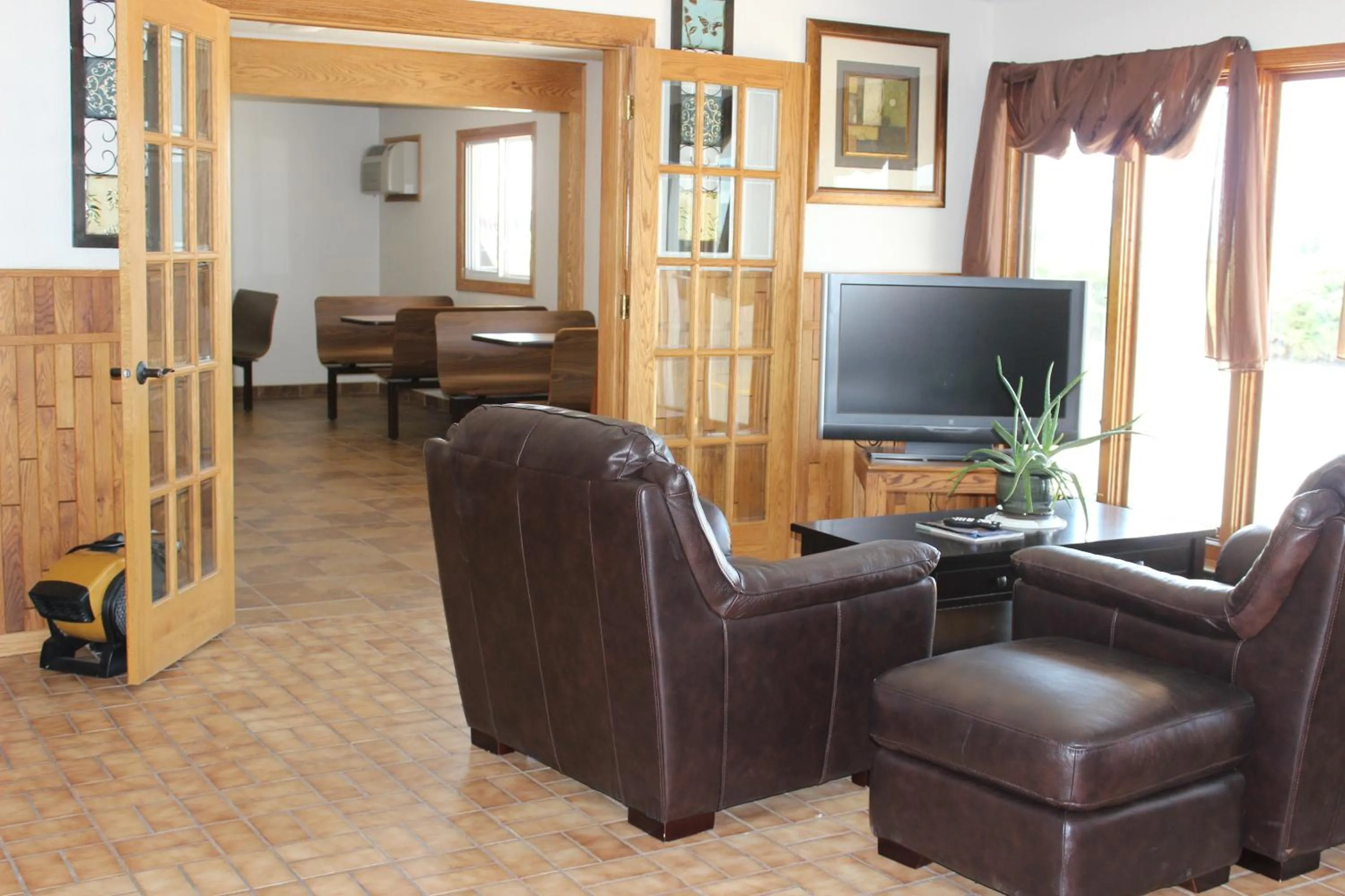 Lobby or reception in Budget Host Sundowner Motor Inn Kadoka