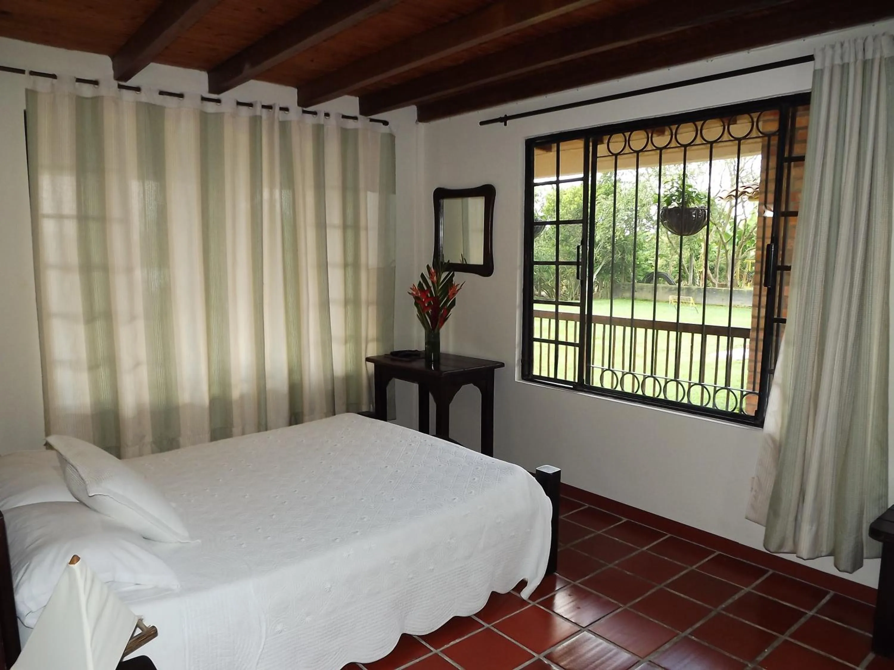 Bed in Finca Hotel La Quinta Porra