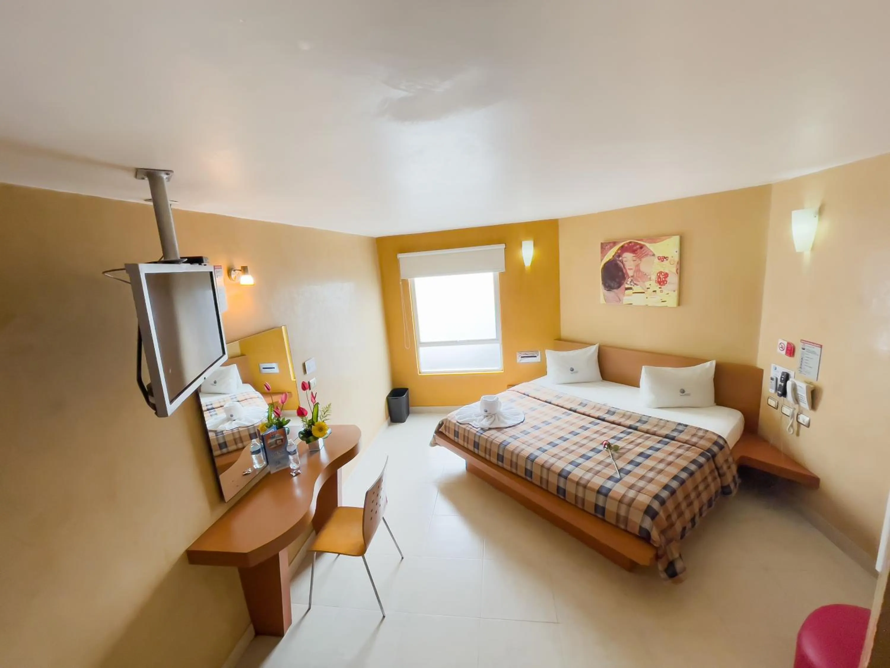 TV and multimedia, Bed in Auto Hotel Mediterráneo