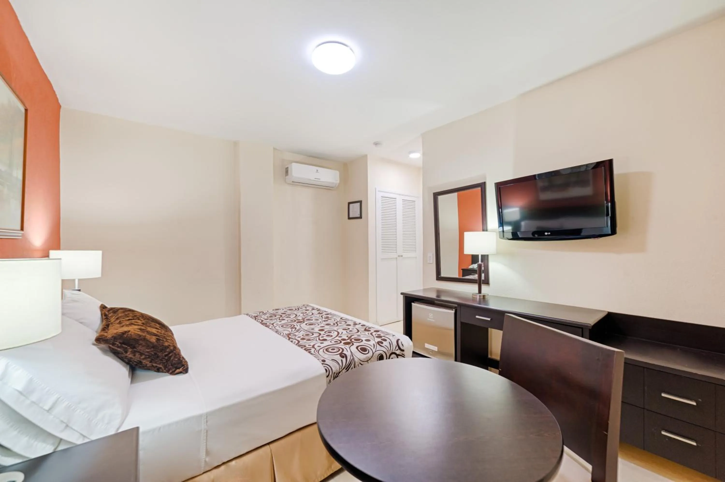 Communal lounge/ TV room, Bed in Hotel Arizona Suites Cúcuta