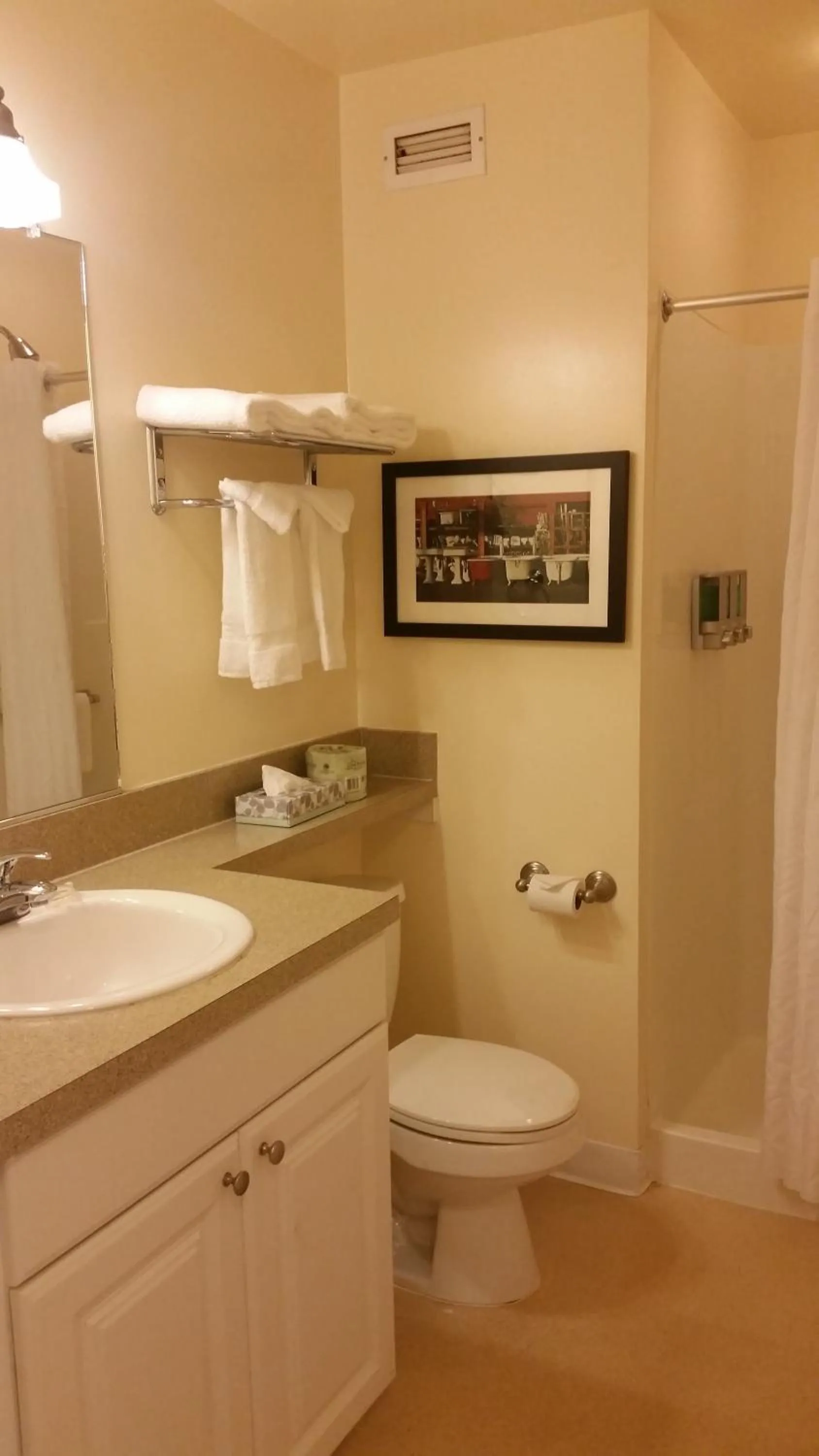 Bathroom in Washington Plaza - Portland