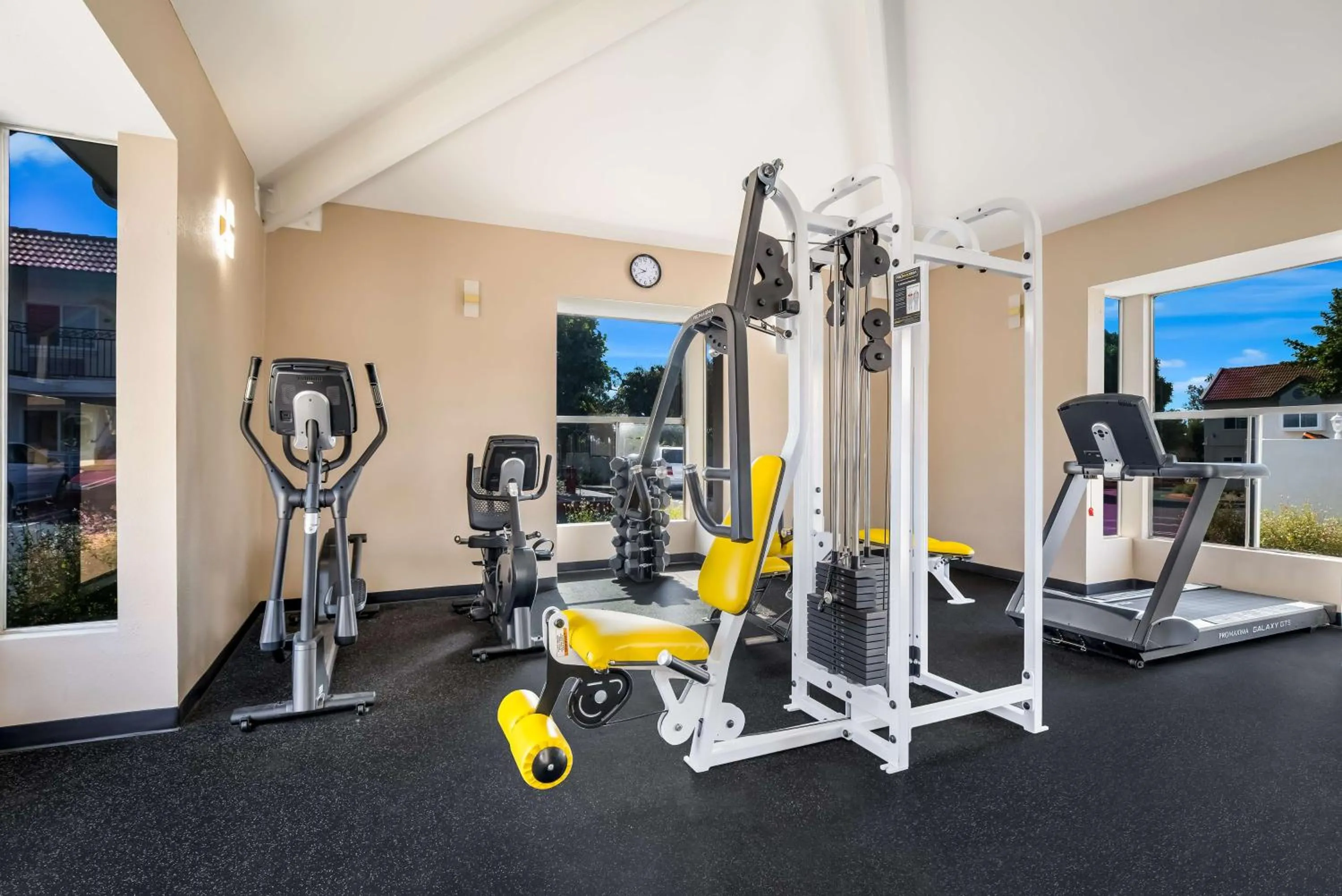 Fitness centre/facilities in SureStay Plus Hotel by Best Western Upland - Ontario North