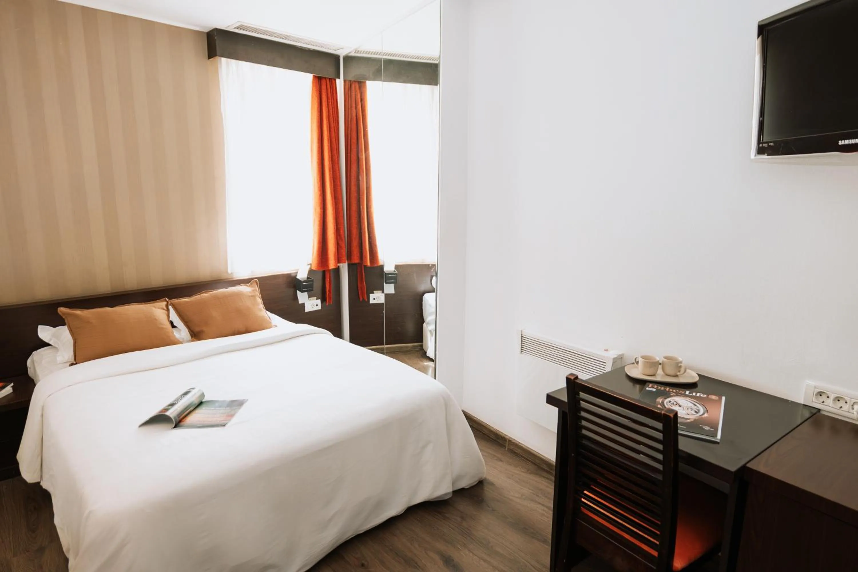 Bedroom, Bed in Hotel Duke Armeneasca City Center