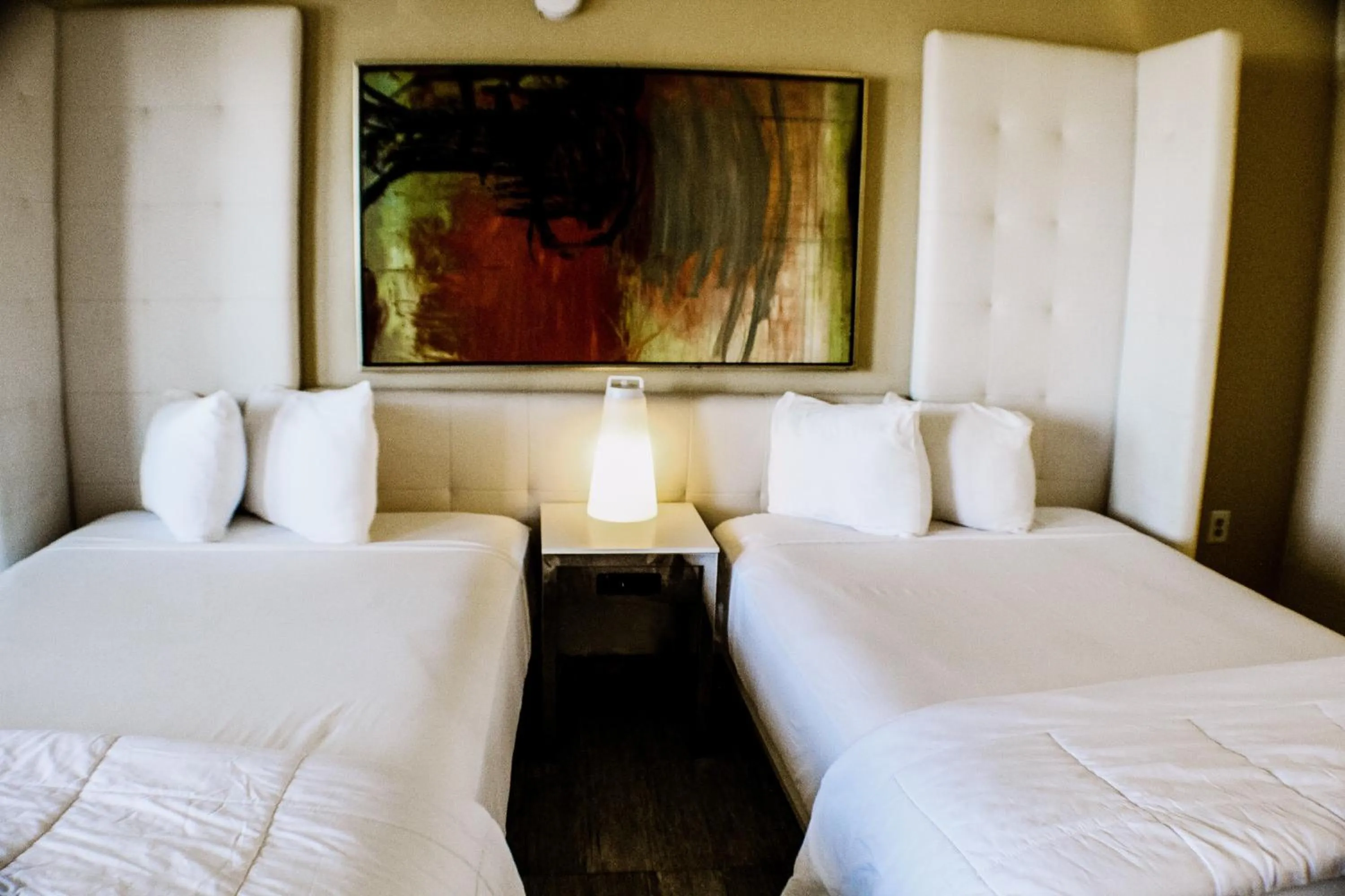 Devonshire Inn Motel