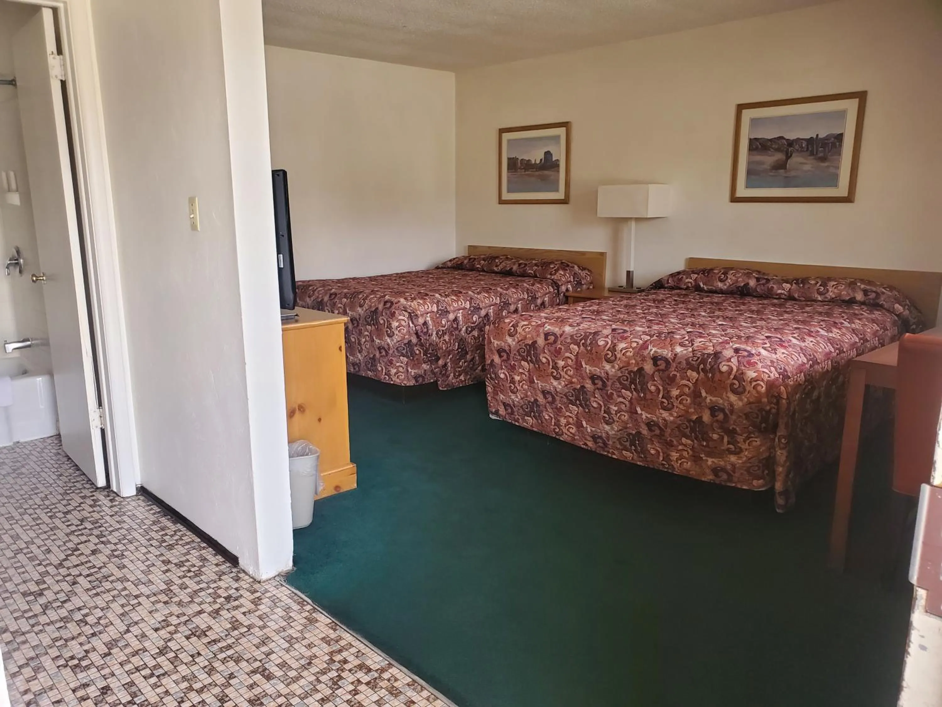 Bed in Budget Inn Durango