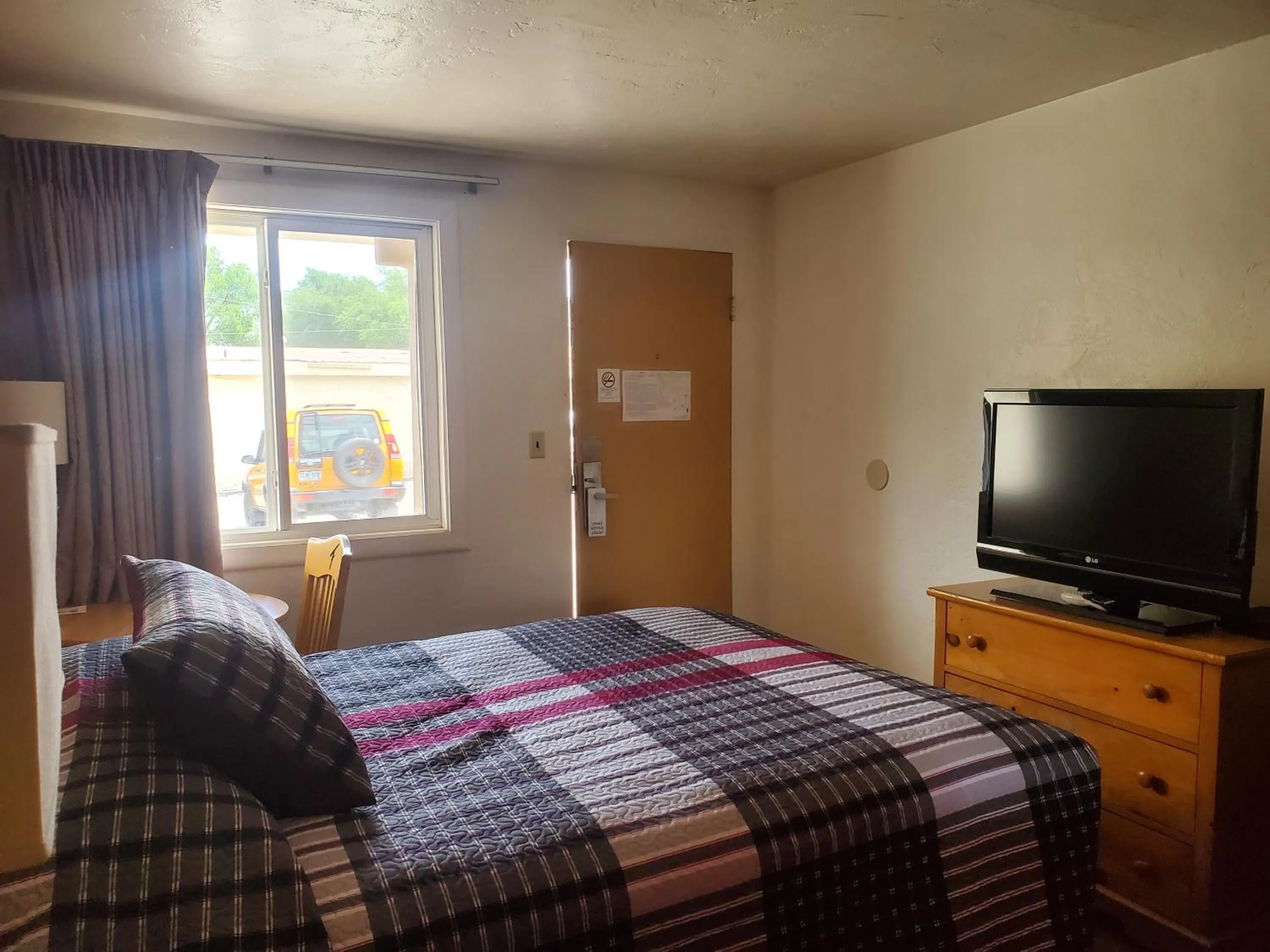 Bed in Budget Inn Durango