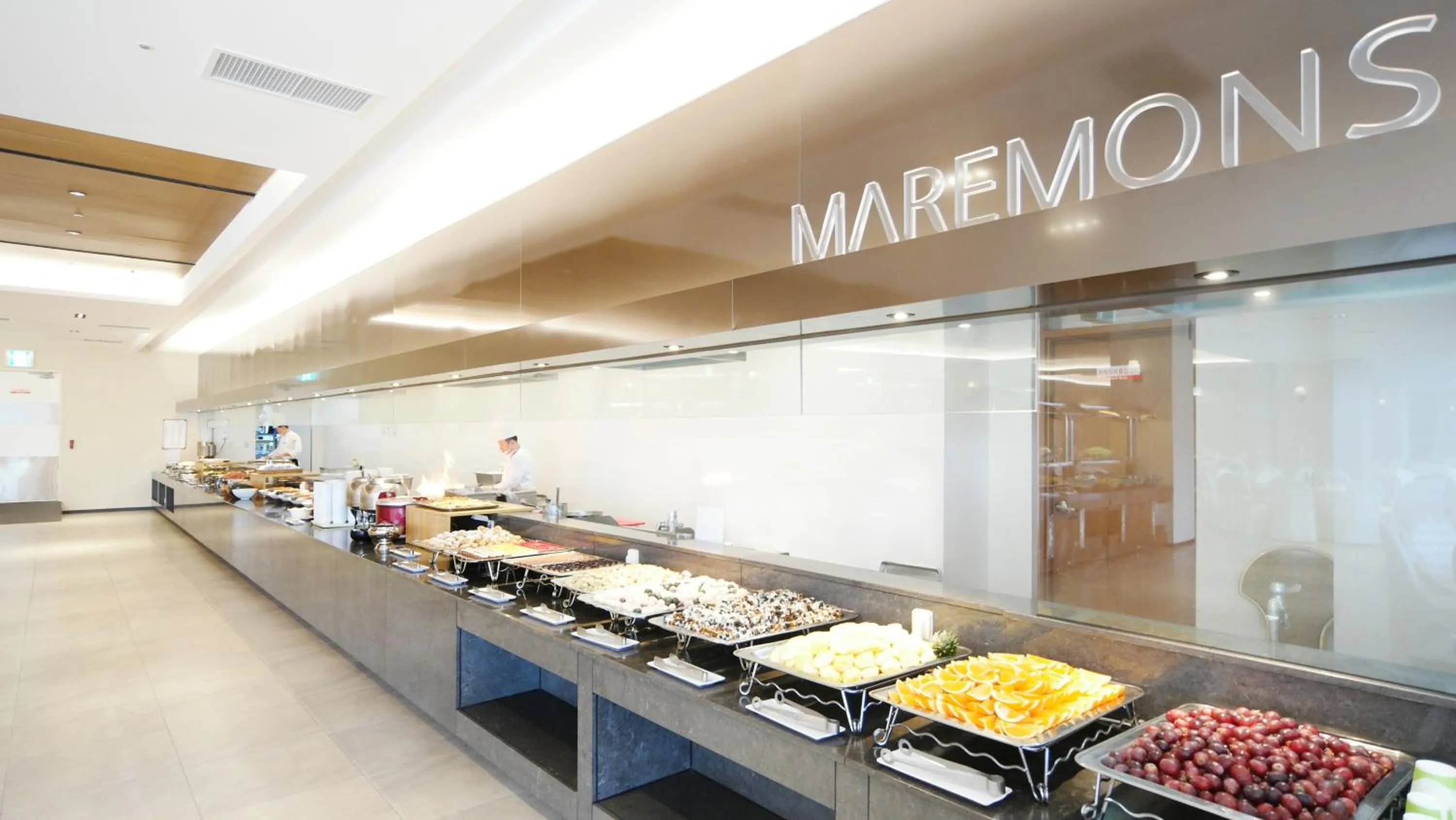 Breakfast in Hotel Maremons