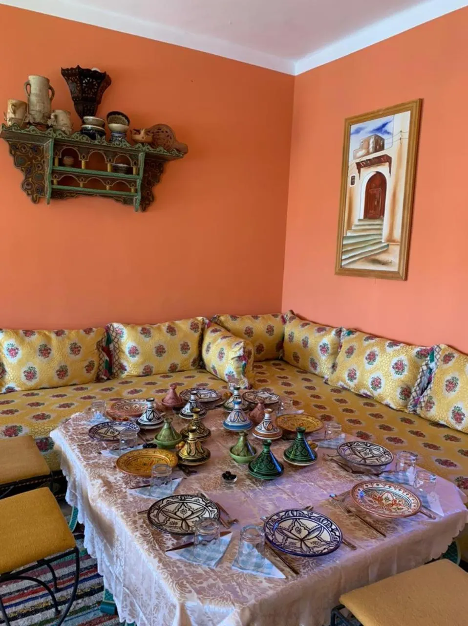 Restaurant/places to eat in Dar Pa Labzioui