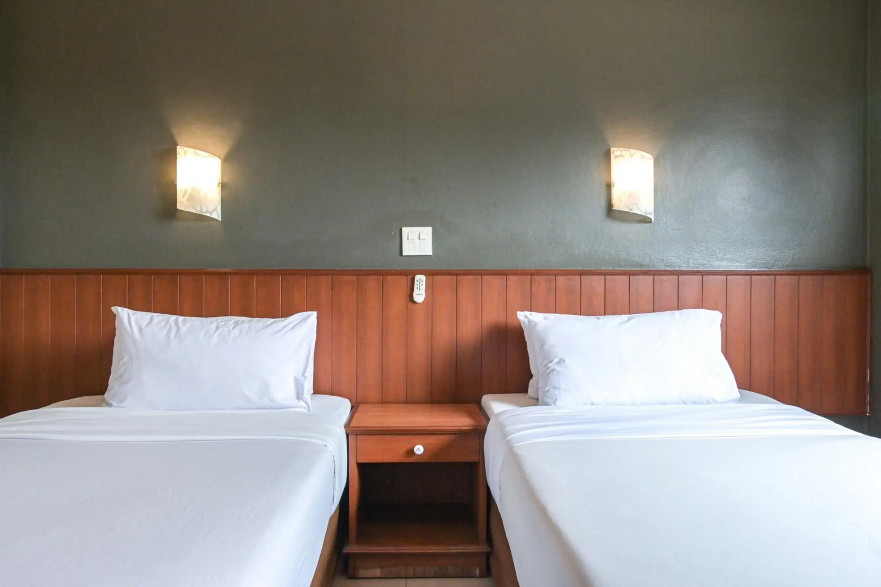 Twin Room with Bathroom in Rattana Park Hotel Twin Room with Bathroom in Rattana Park Hotel