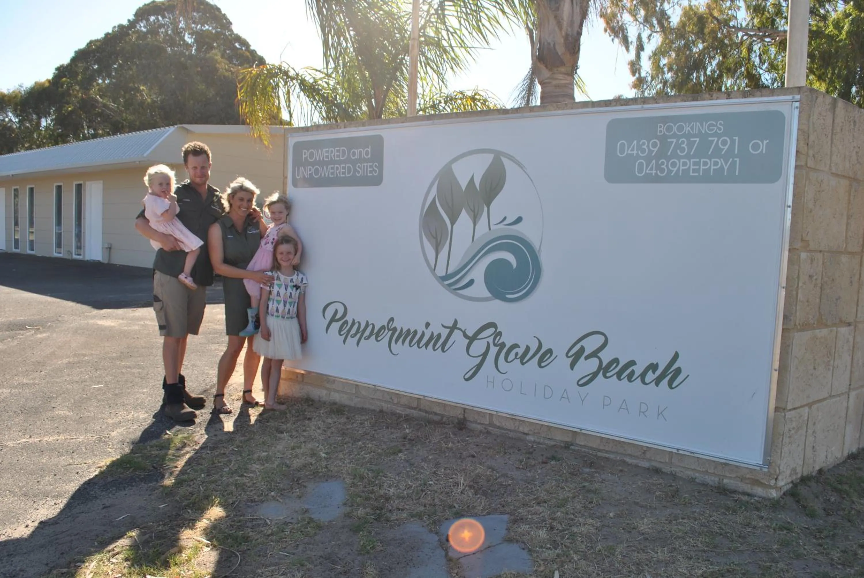 Staff, Family in Peppermint Grove Beach Holiday Park