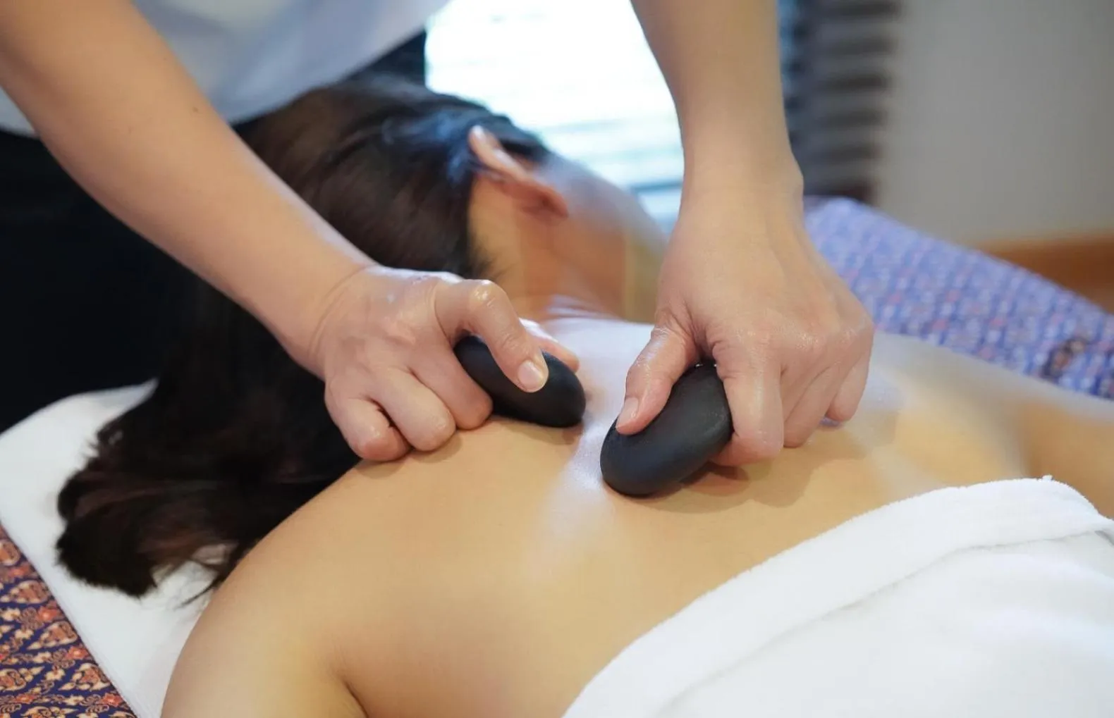 Massage in Na Tree Tara Riverside Resort Amphawa Damnoensaduak