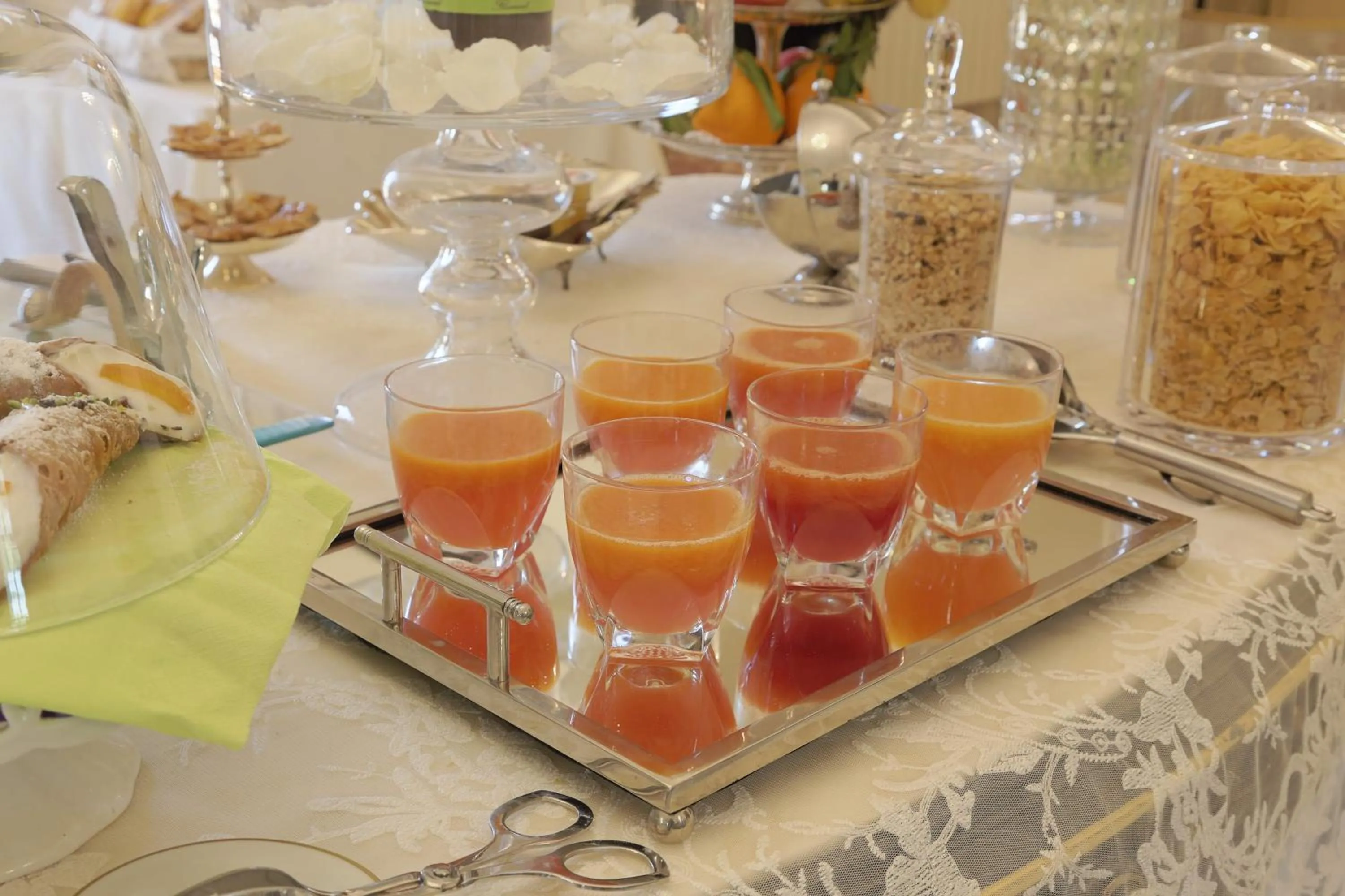 Drinks in Villa Diana