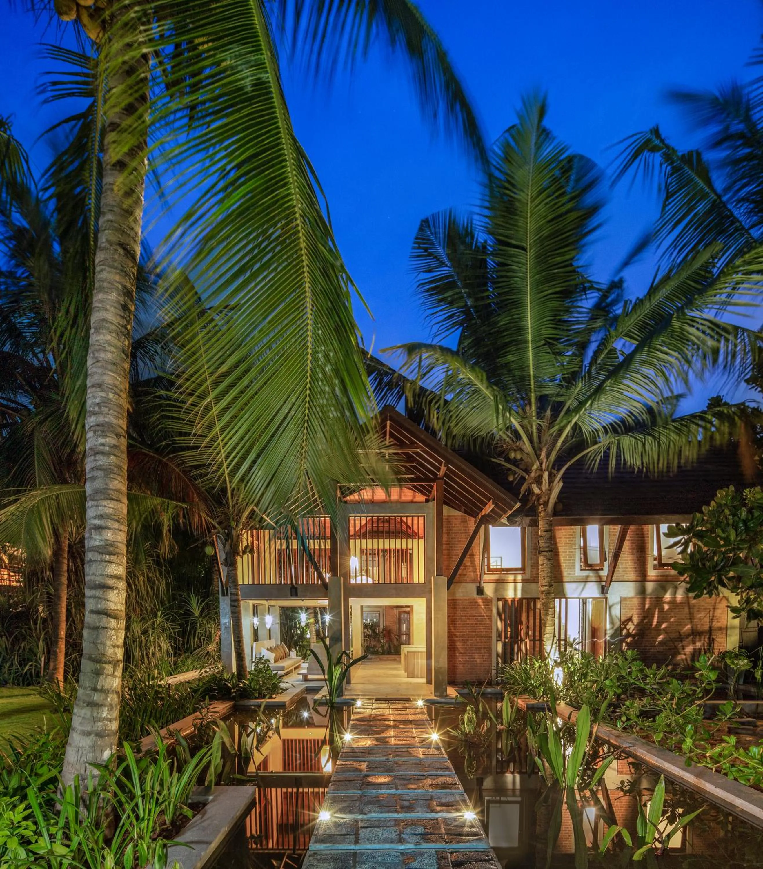 Restaurant/places to eat in Ayana Sea