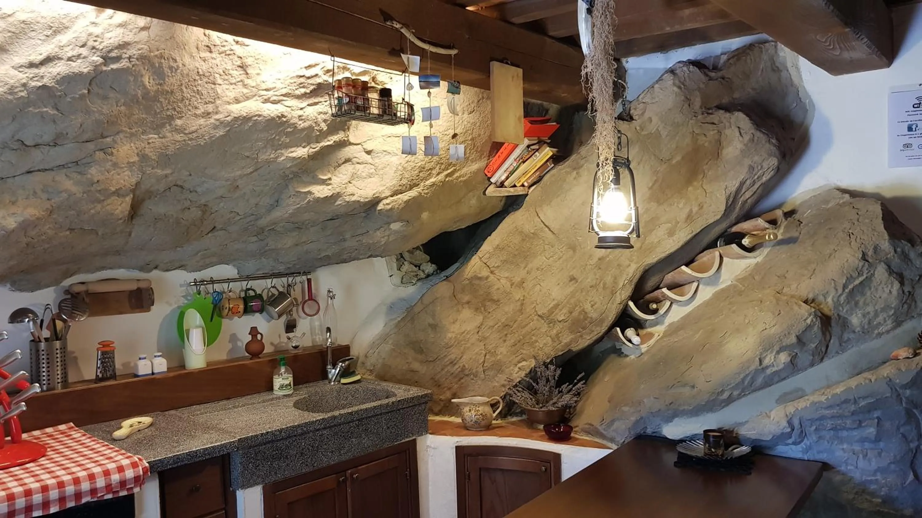 Decorative detail in Alla Battuta