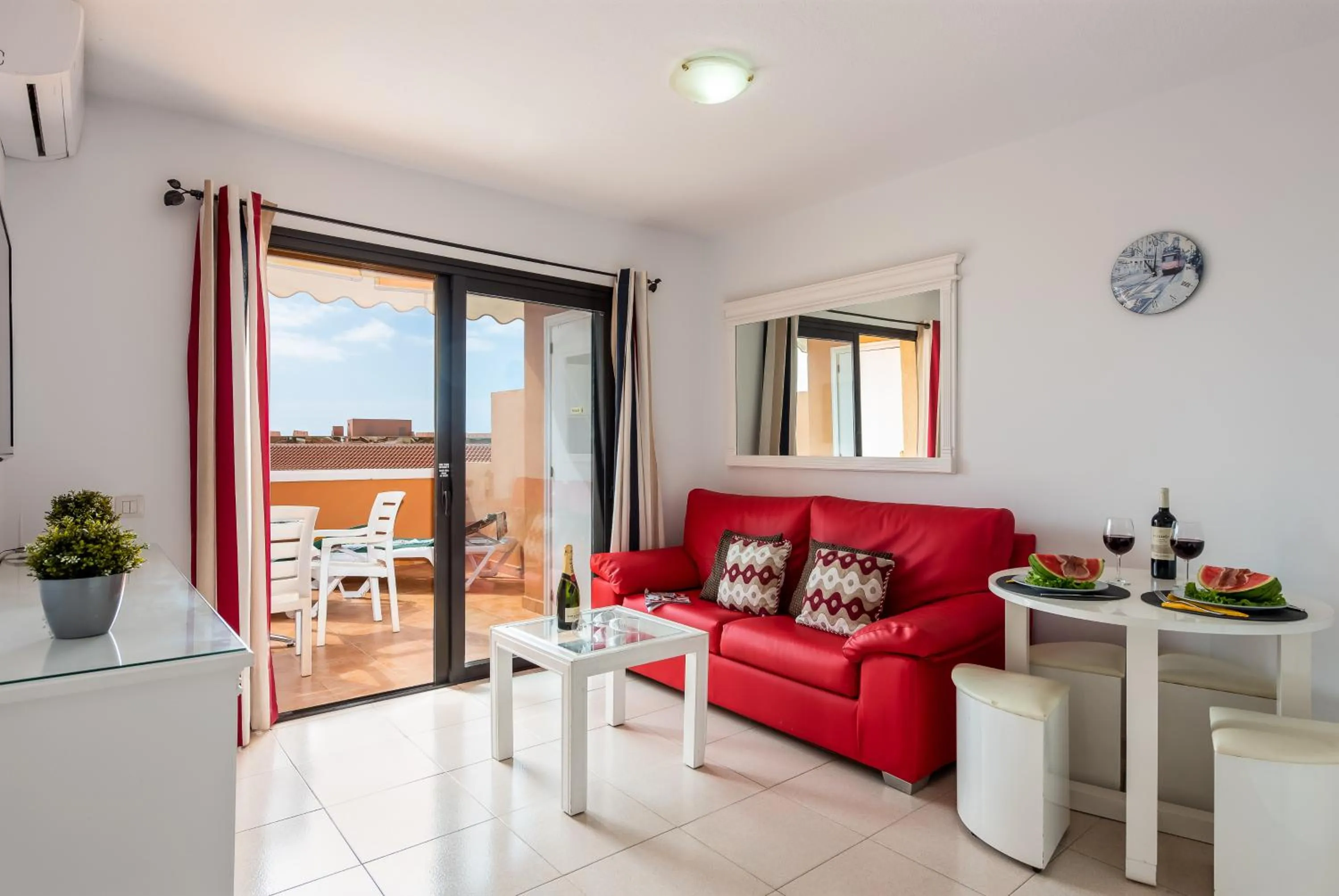 Living room in Tenerife Royal Gardens - Viviendas Vacacionales