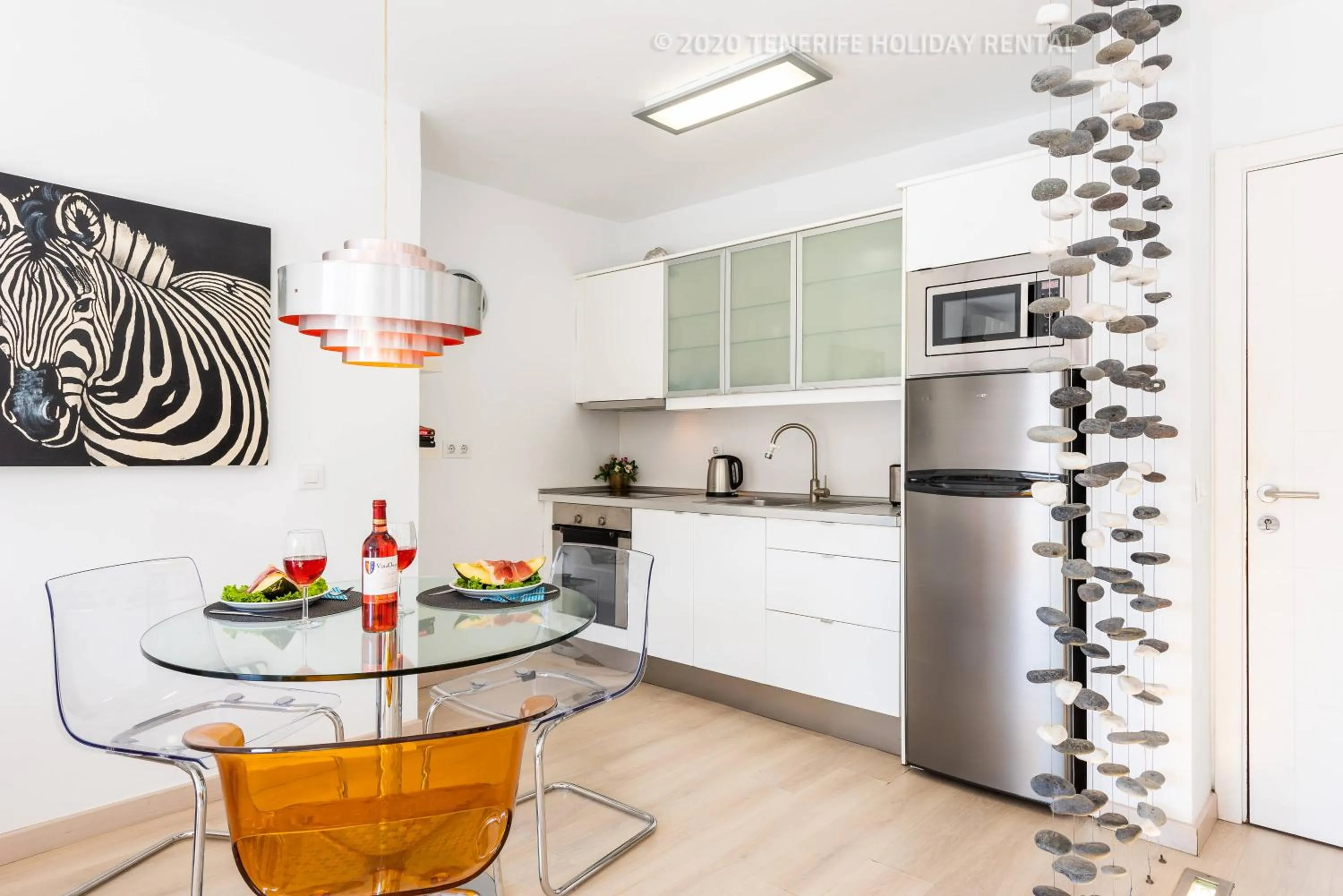 Kitchen or kitchenette in Tenerife Royal Gardens - Viviendas Vacacionales