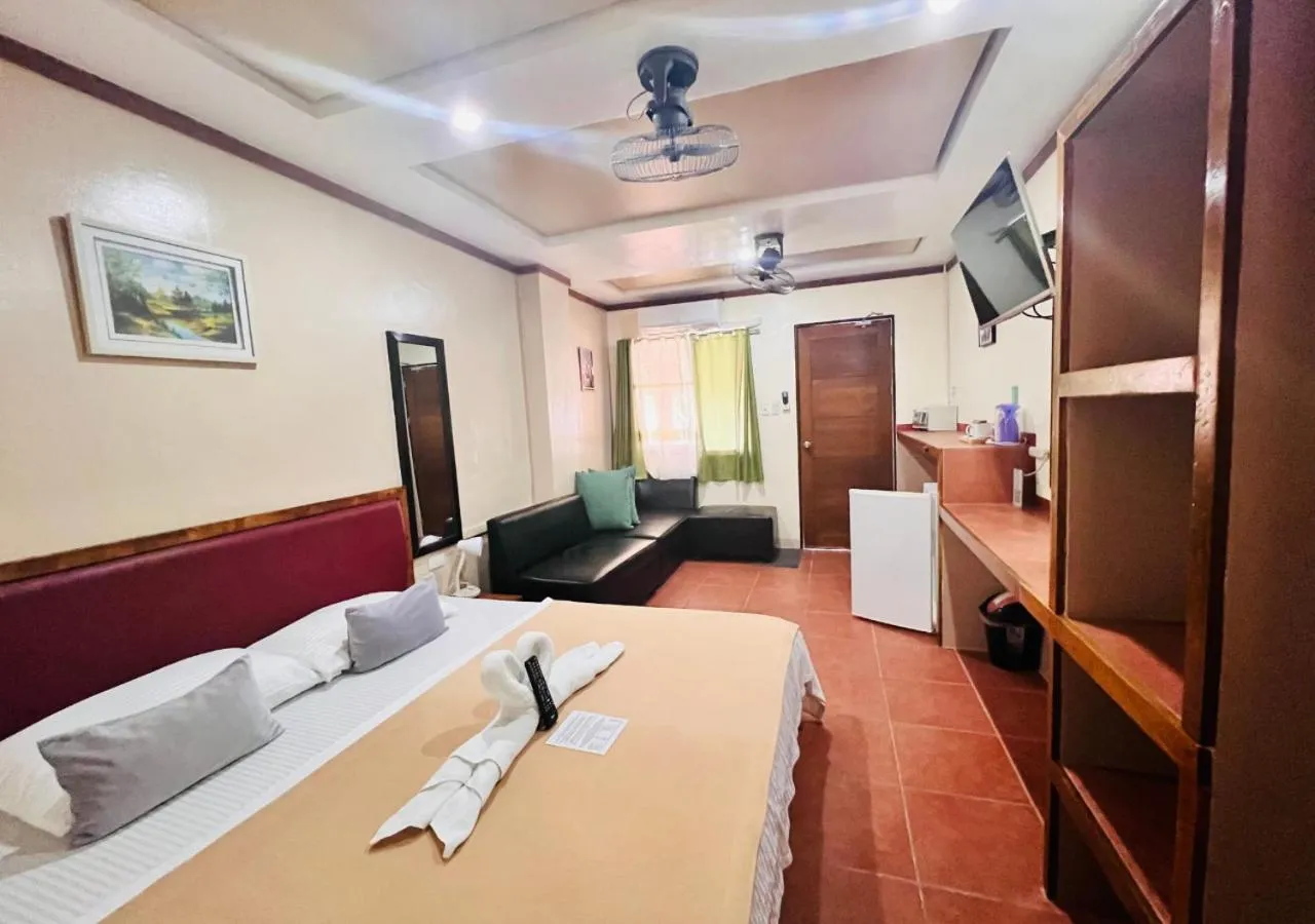 Coffee/tea facilities, Bed in Badladz Beach and Dive Resort