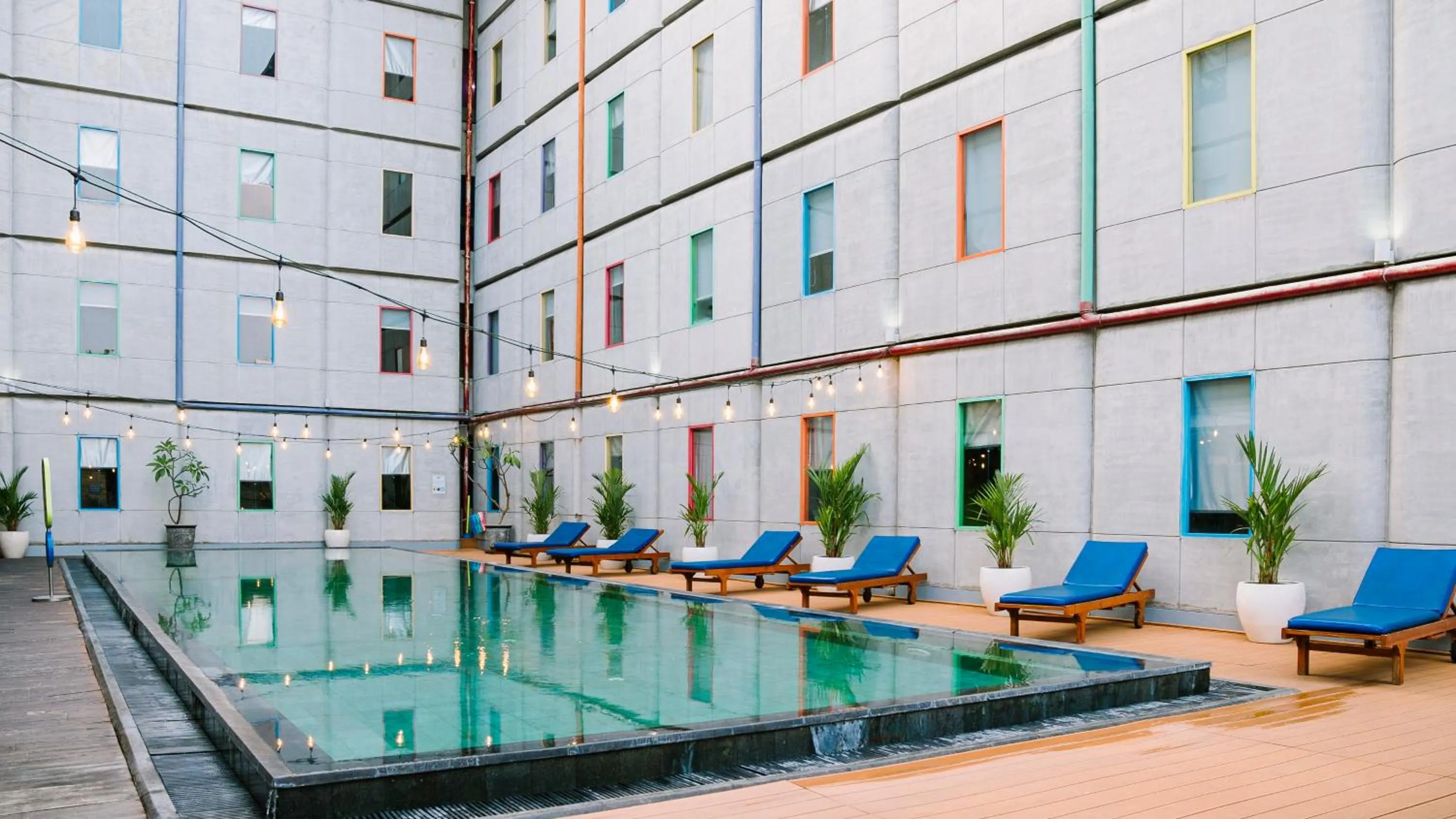 Swimming pool in POP! Hotel Kuta Beach