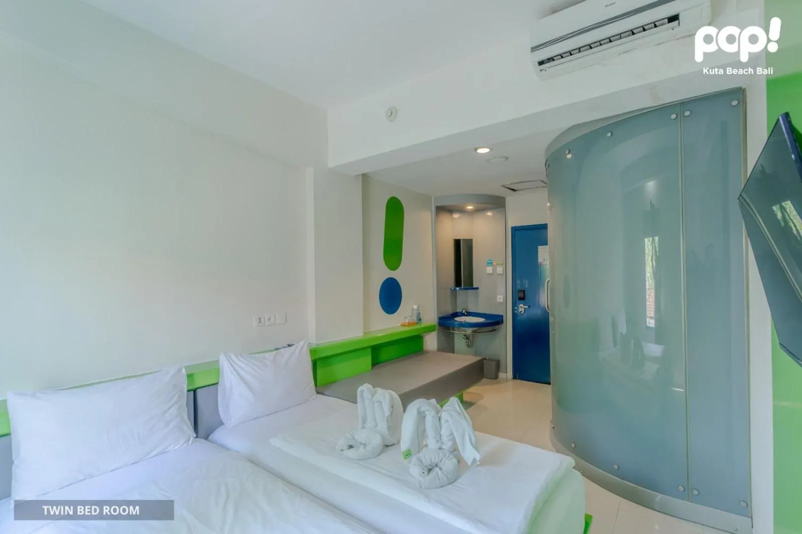 Bedroom, Bed in POP! Hotel Kuta Beach