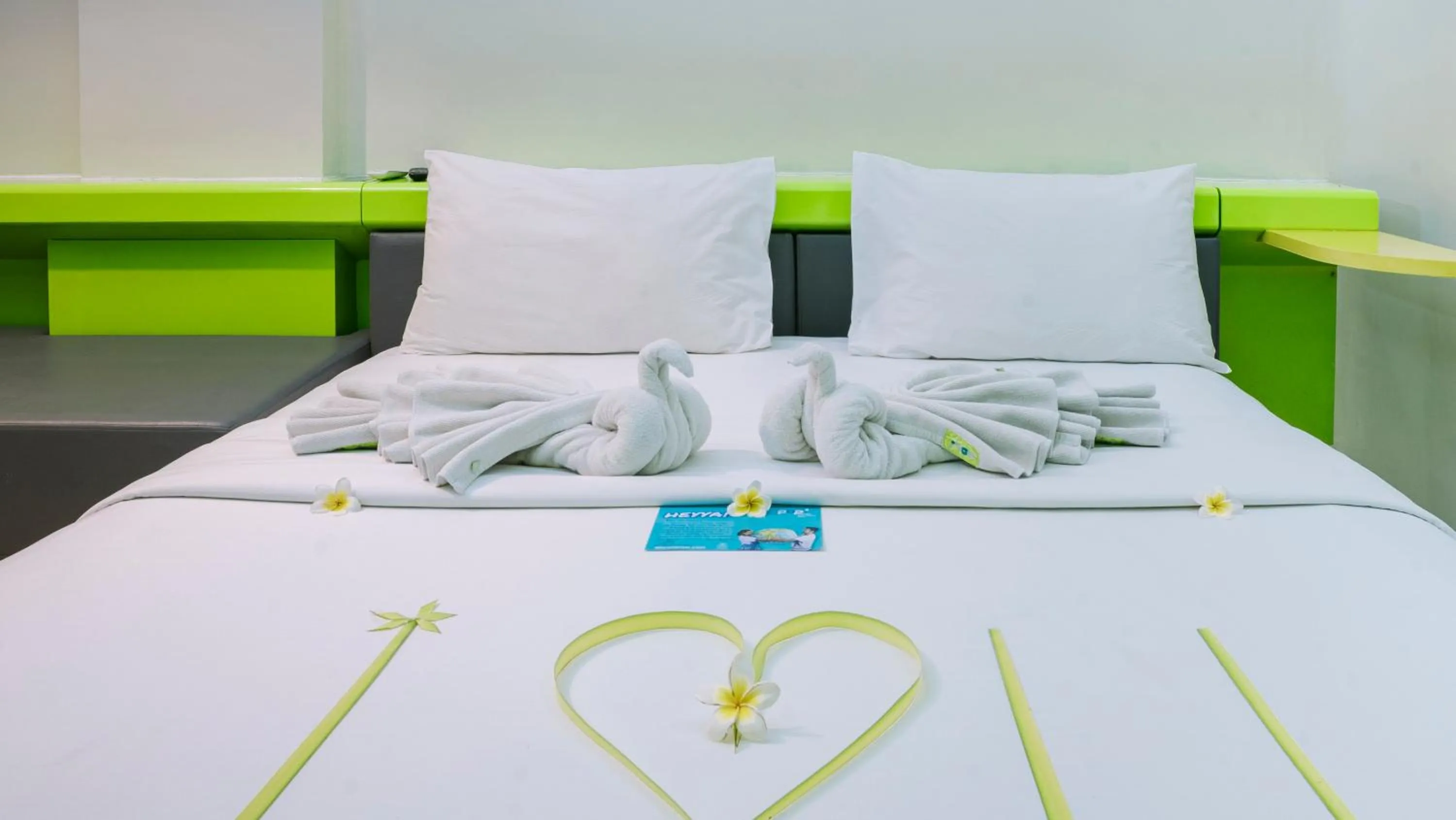 Bed in POP! Hotel Kuta Beach