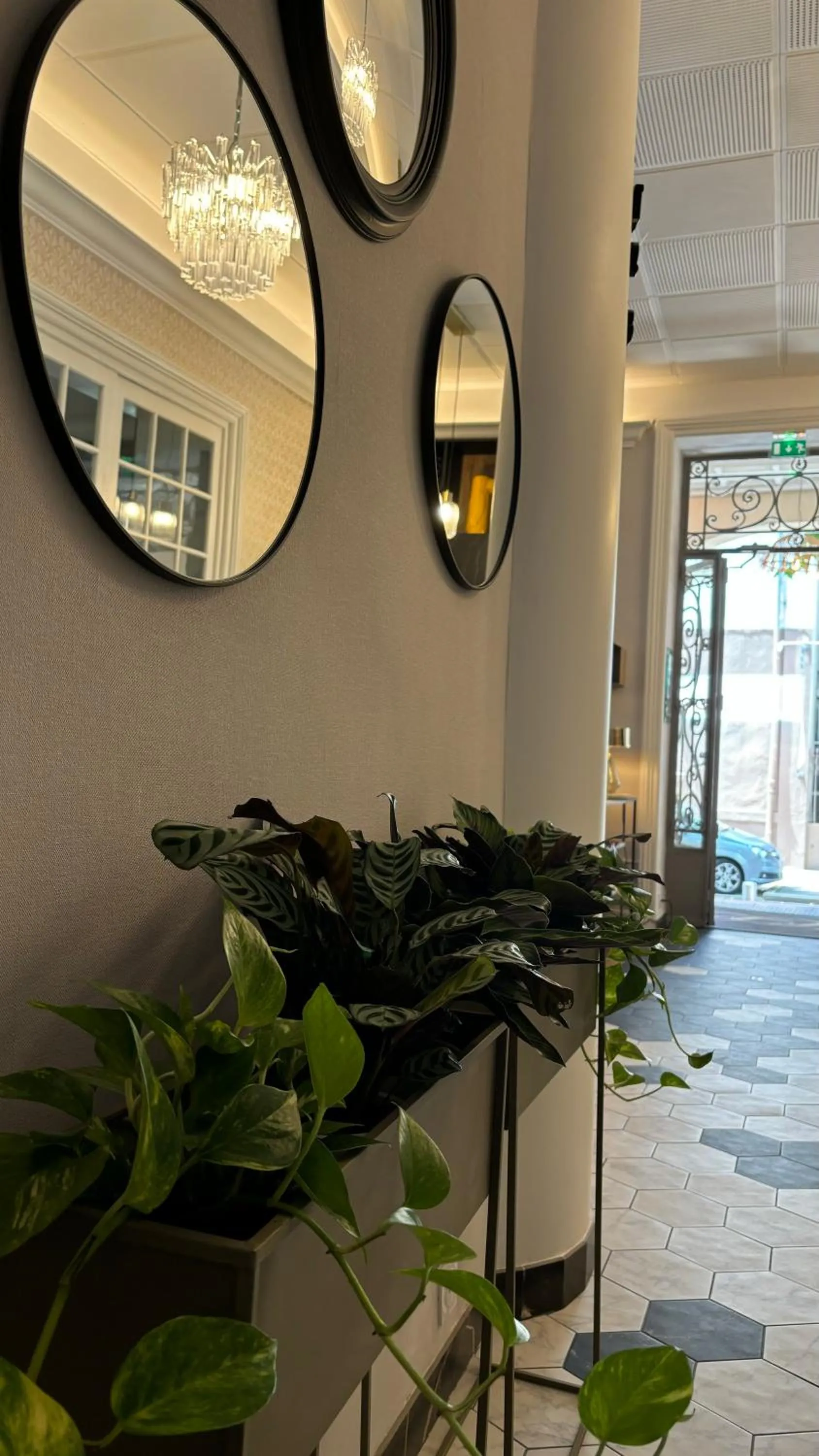 Logis Hôtel Restaurant Grand Hôtel de Lyon