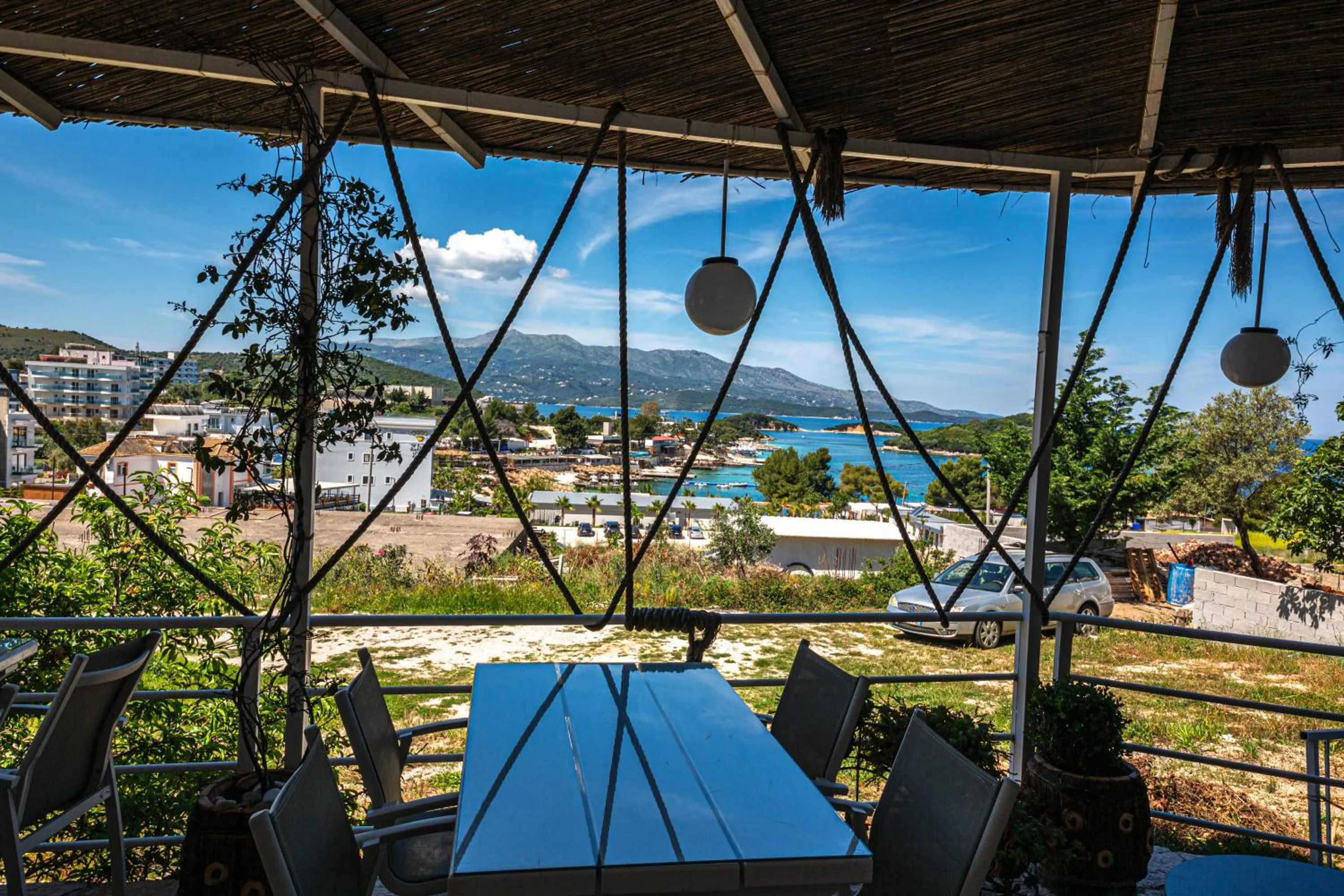 Restaurant/places to eat in Hotel Murati