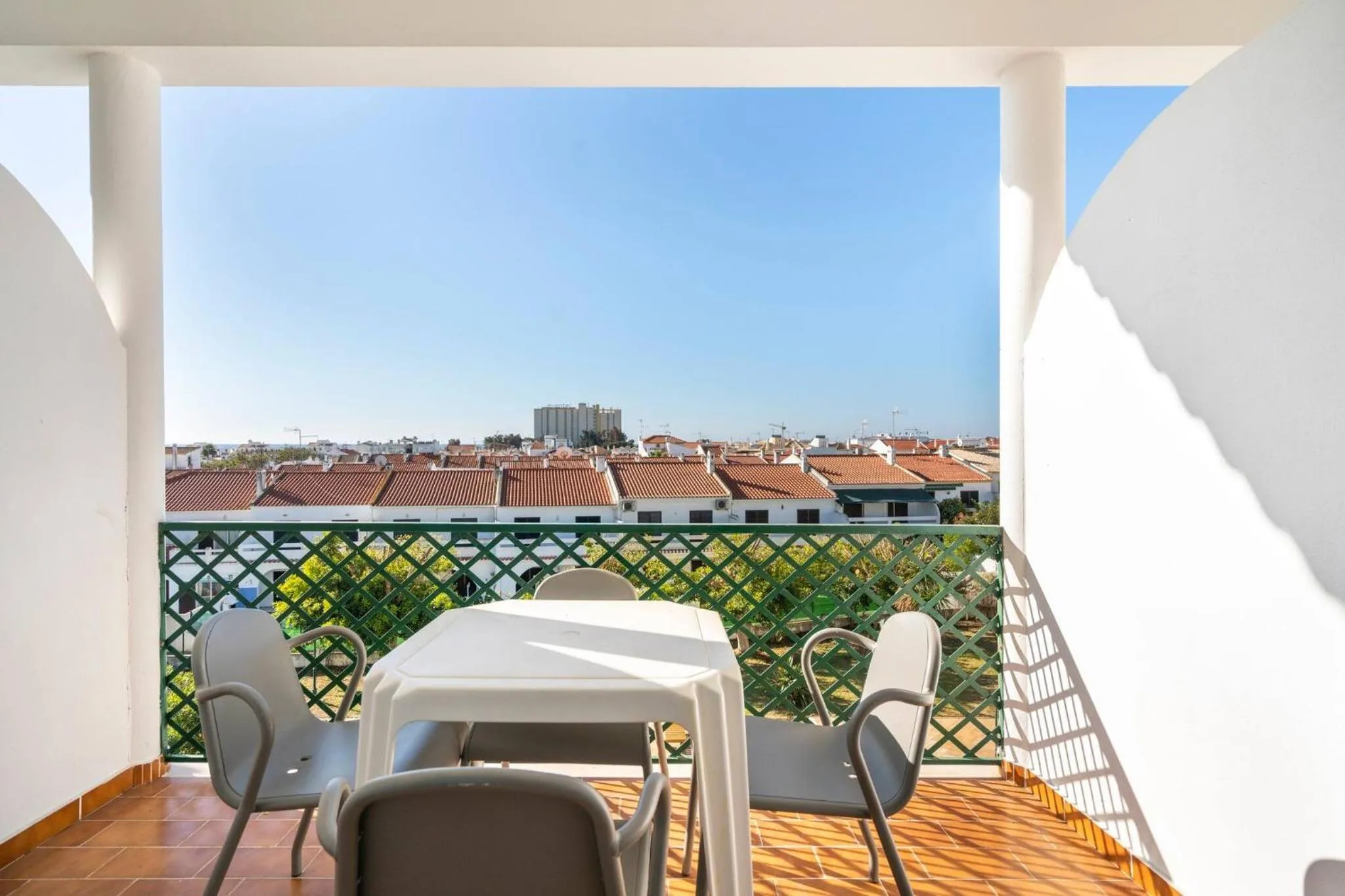 Balcony/Terrace in Apartamentos Turisticos Alagoa Praia