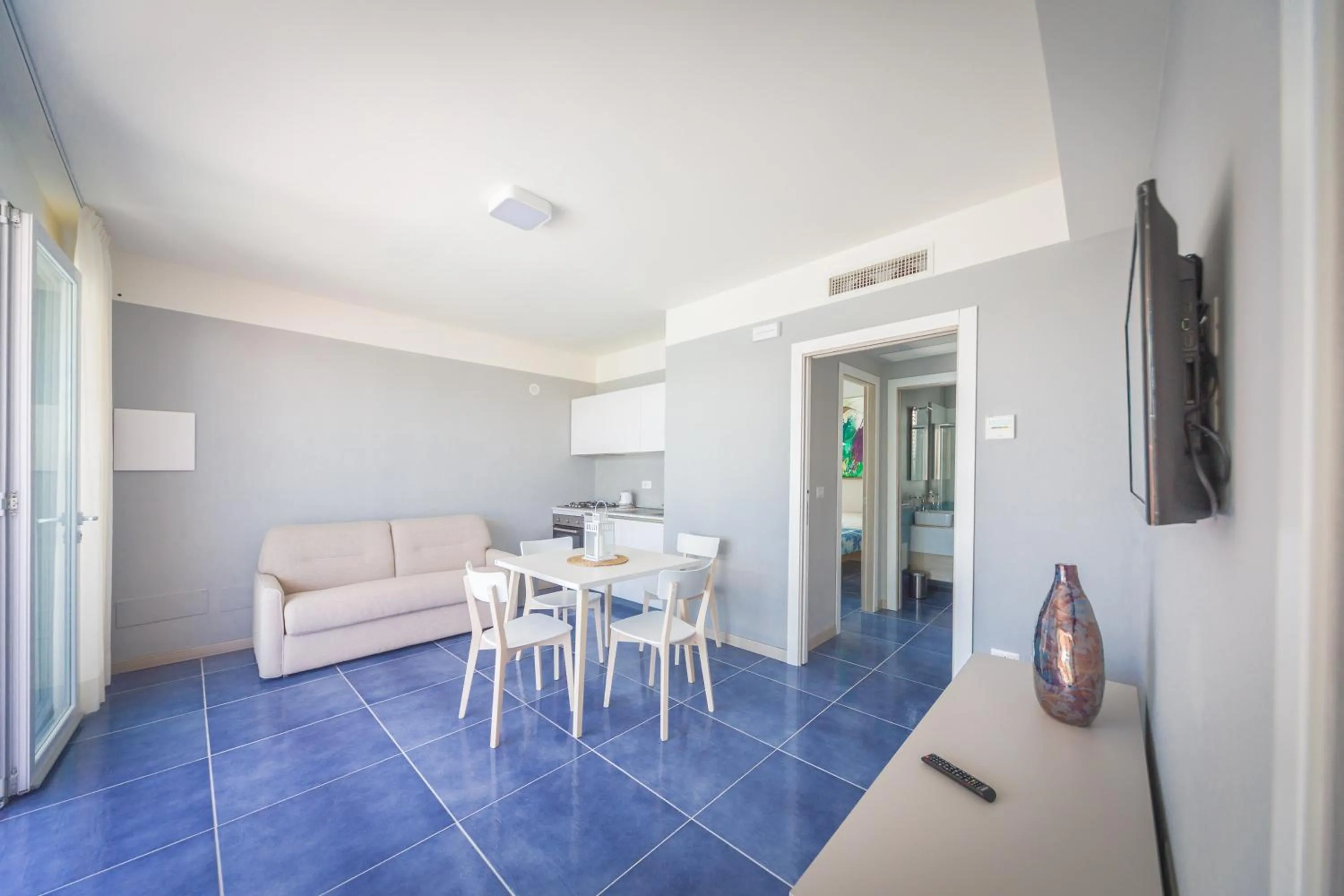 Dining area in Residence Delfino, Portorosa