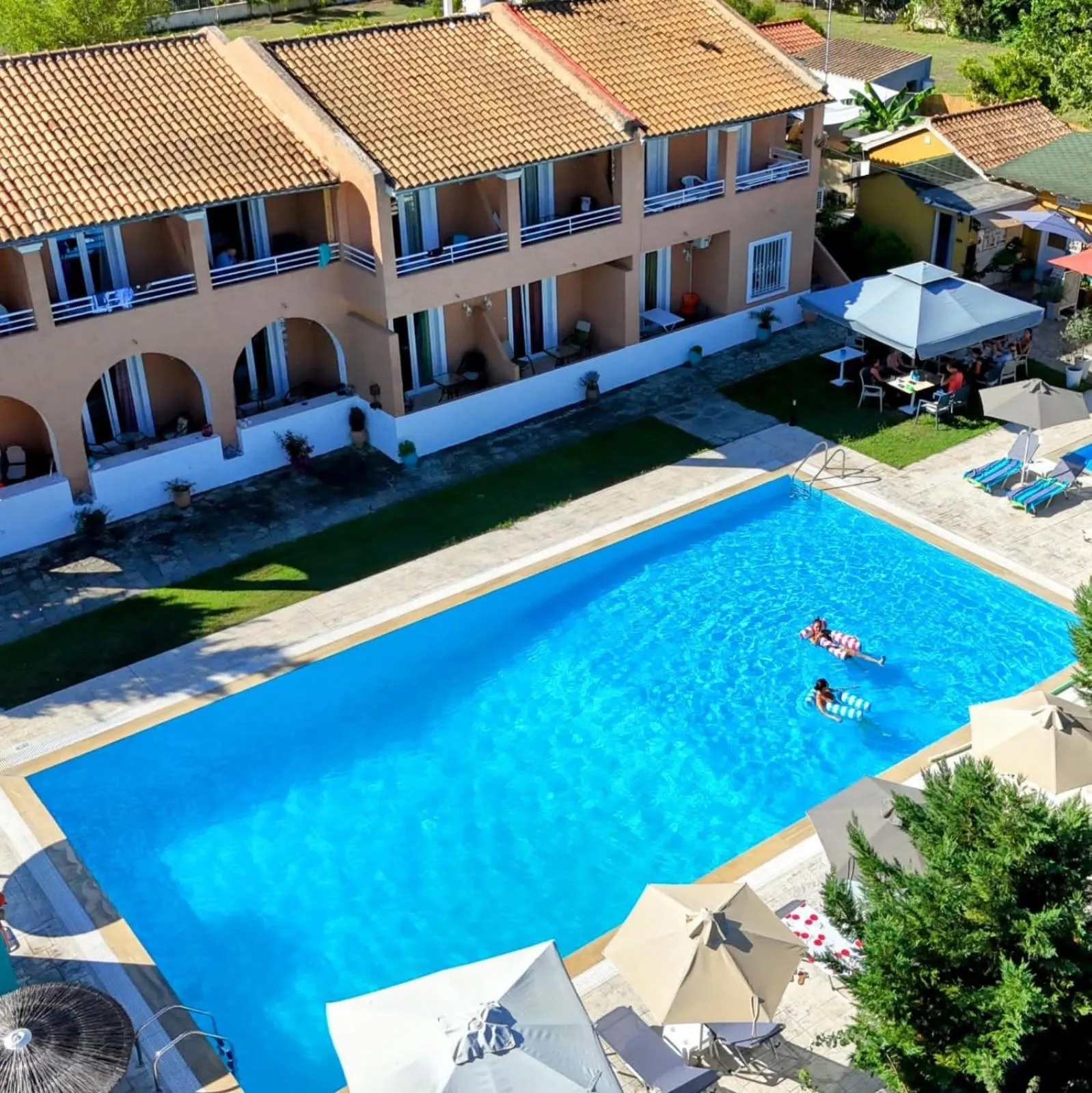 Property building in Sausan Hotel