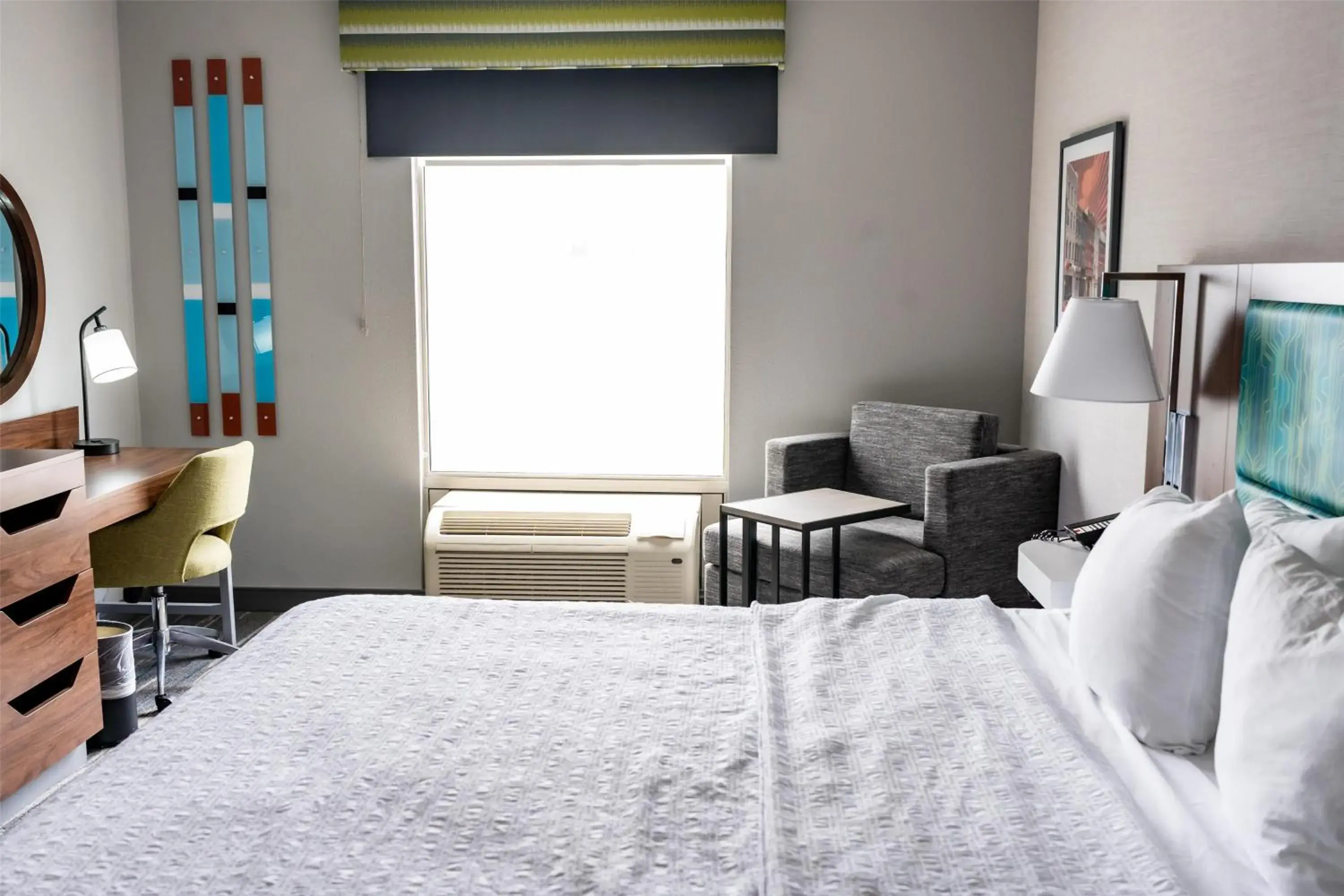 King Room with King Bed - Non-Smoking in Hampton Inn & Suites Leesburg King Room with King Bed - Non-Smoking in Hampton Inn & Suites Leesburg