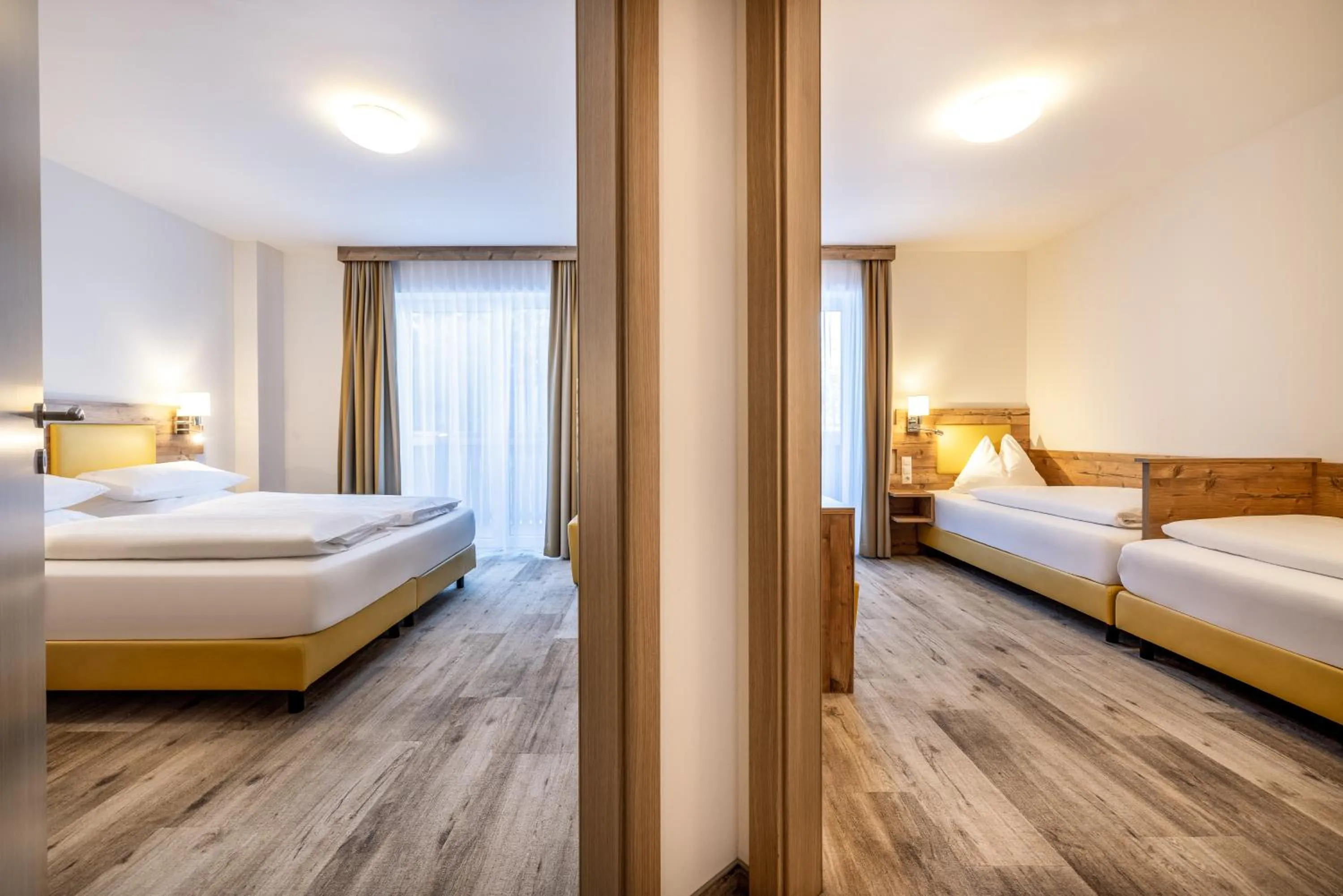 Photo of the whole room, Bed in Der Alpenblick