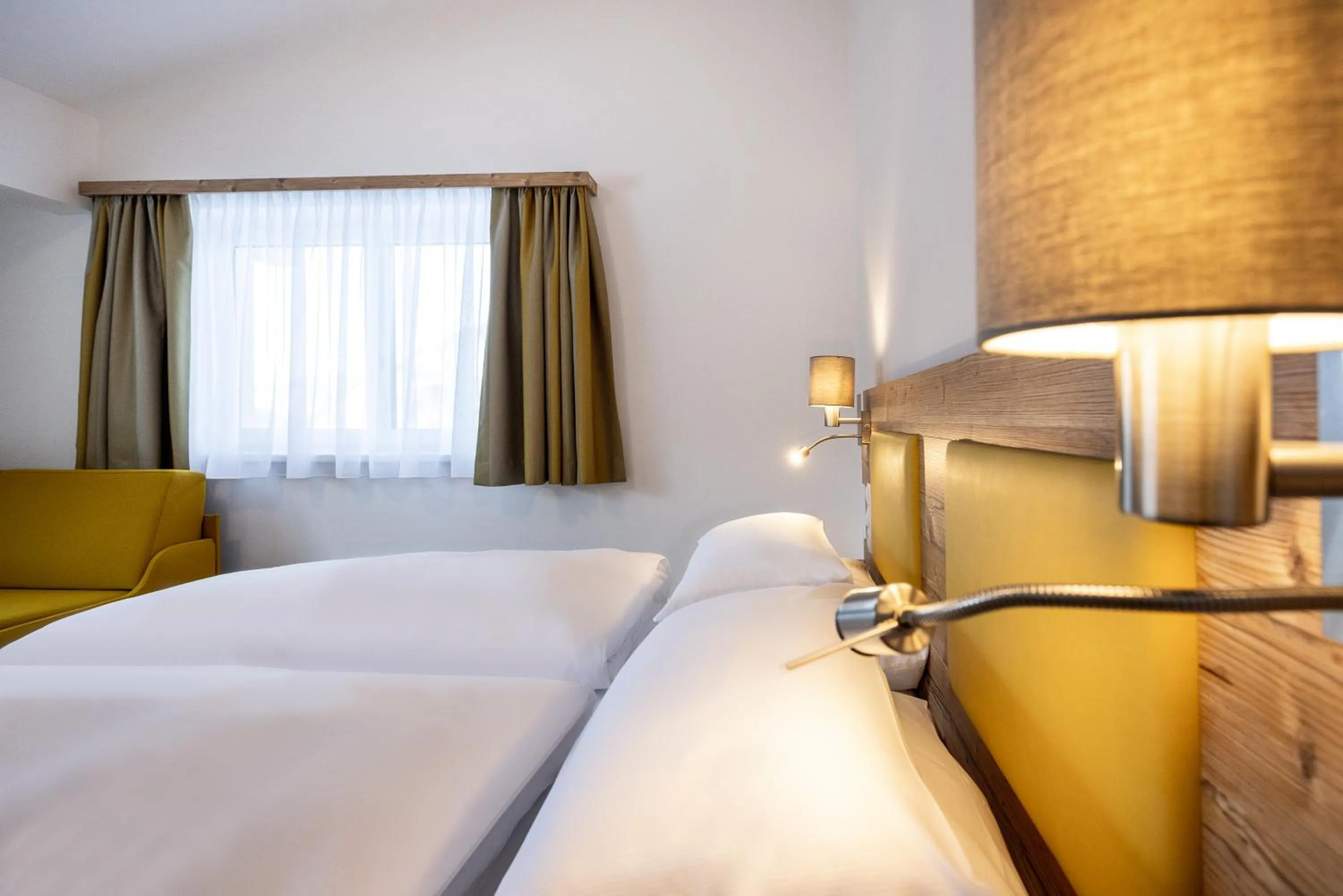 Photo of the whole room, Bed in Der Alpenblick