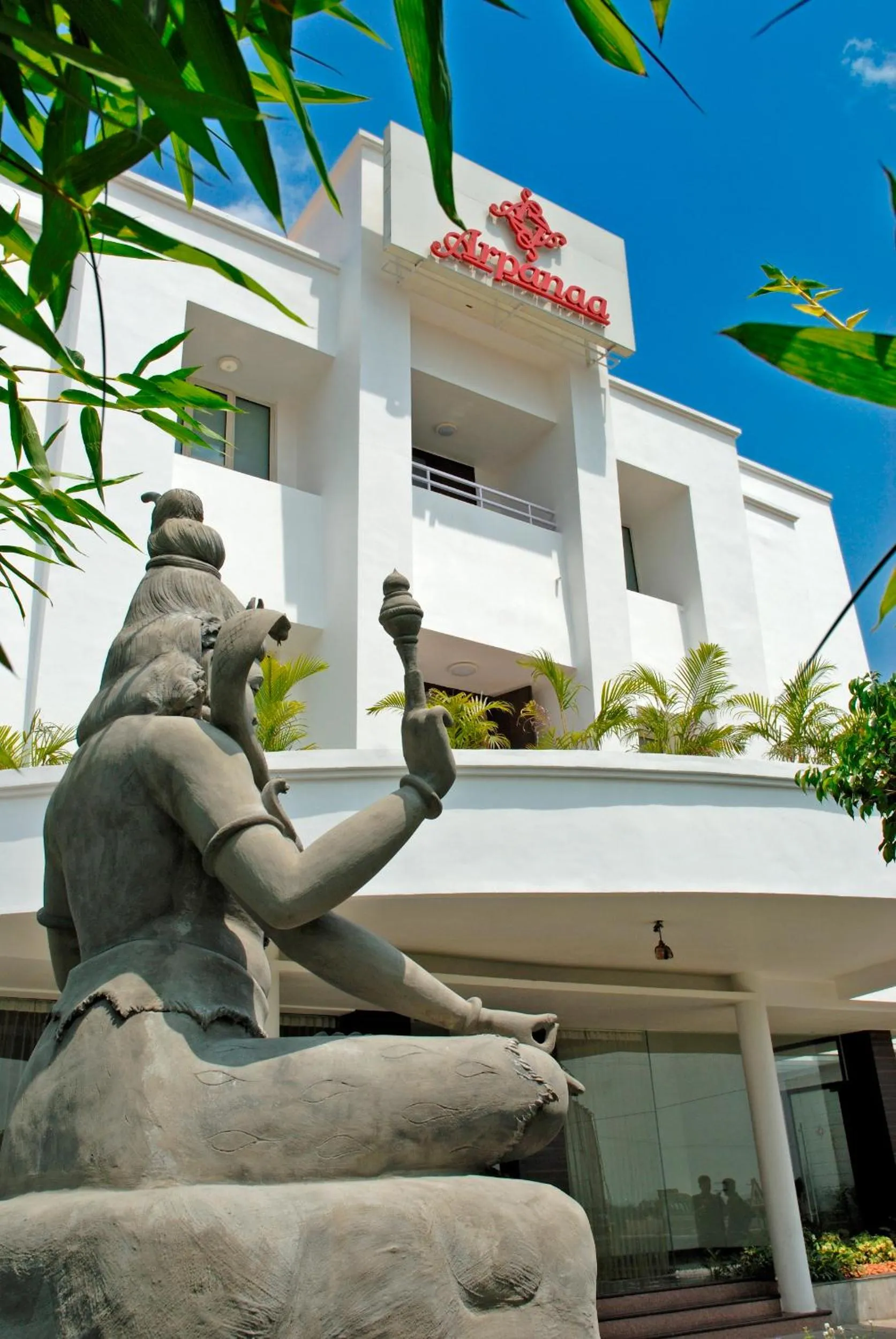 Facade/entrance in Arpanaa Hotel