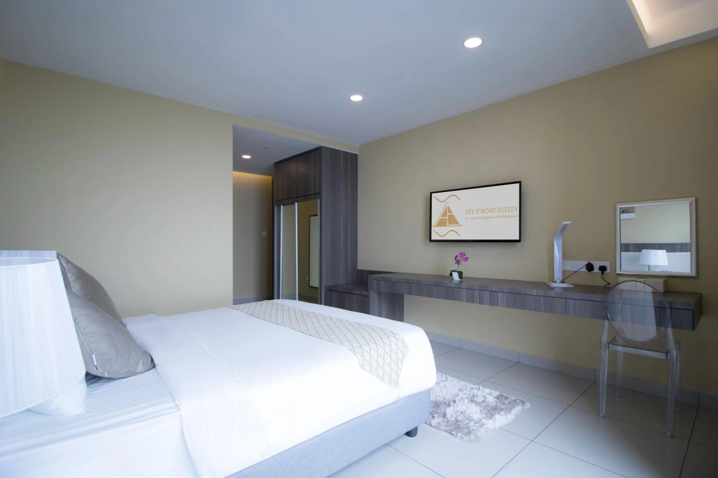 Bedroom, Bed in Sky D'Mont Suites