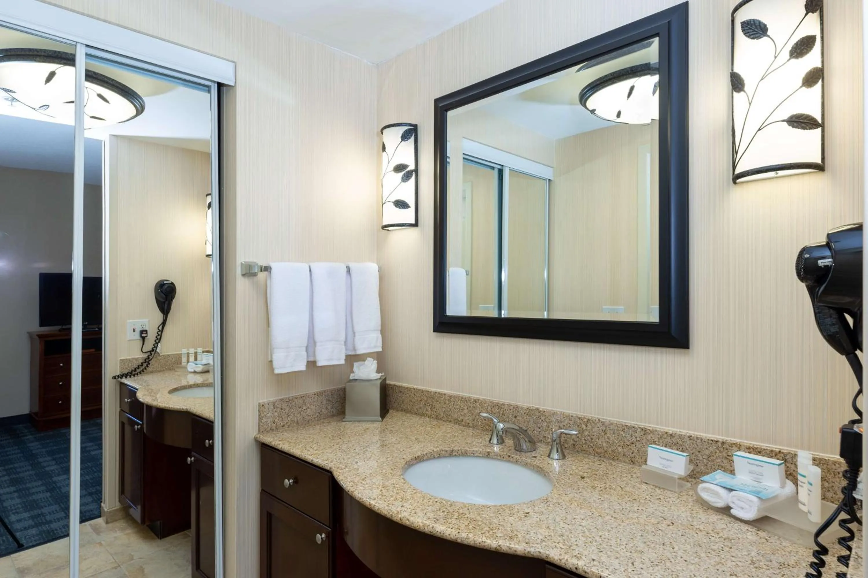 Bathroom in Homewood Suites by Hilton Lawrenceville Duluth
