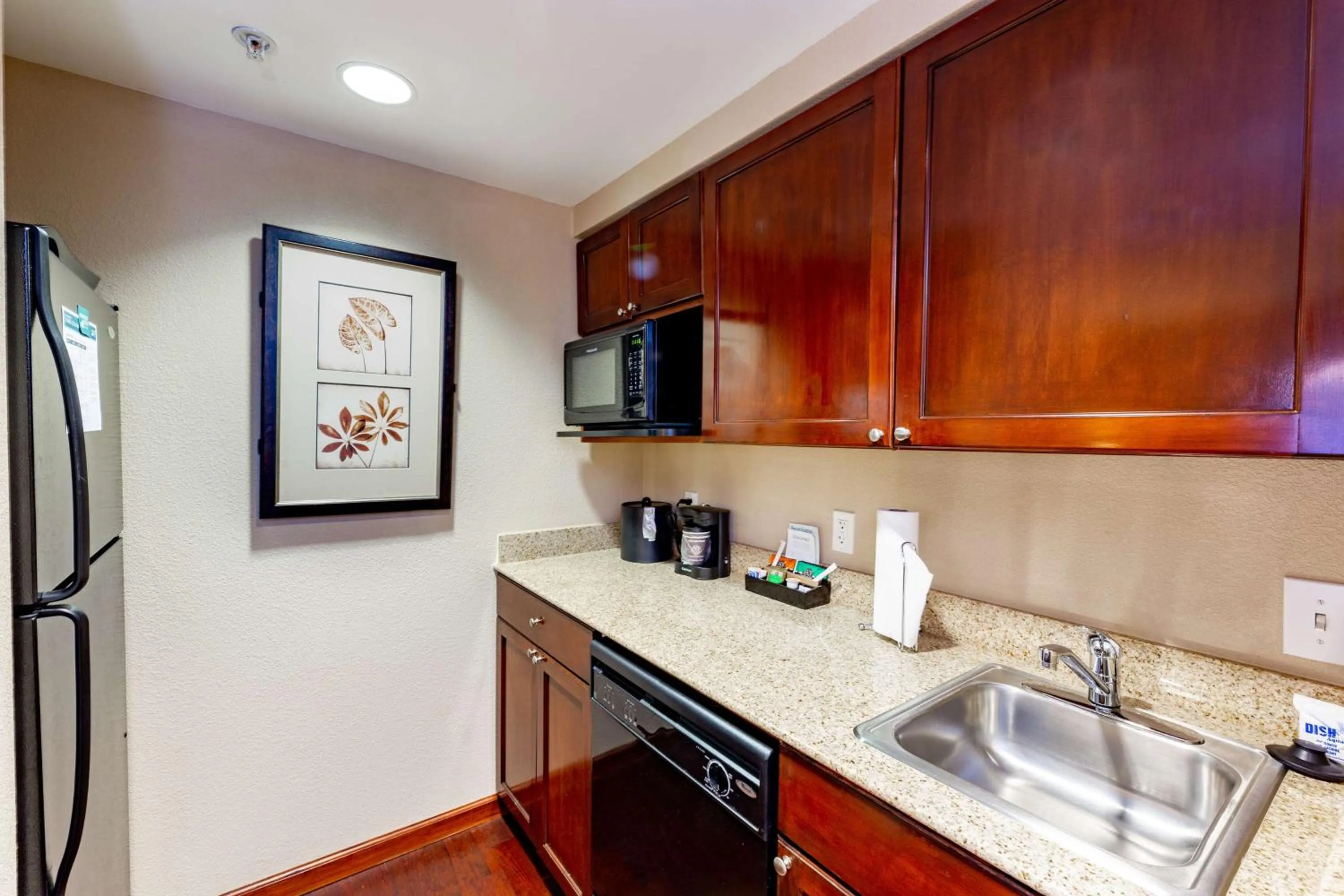 Kitchen or kitchenette in Homewood Suites by Hilton Lawrenceville Duluth