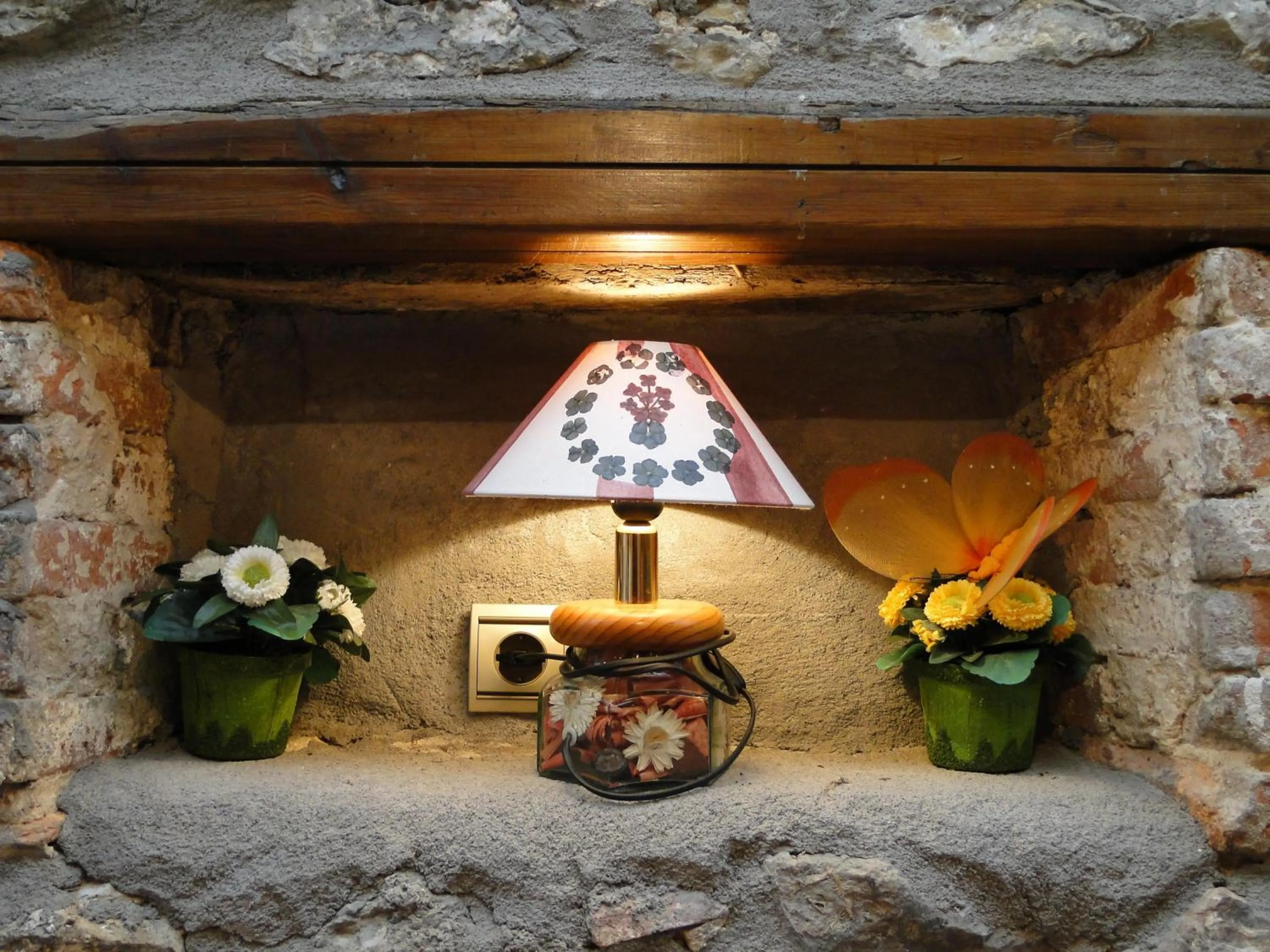 Decorative detail in Posada La Mies