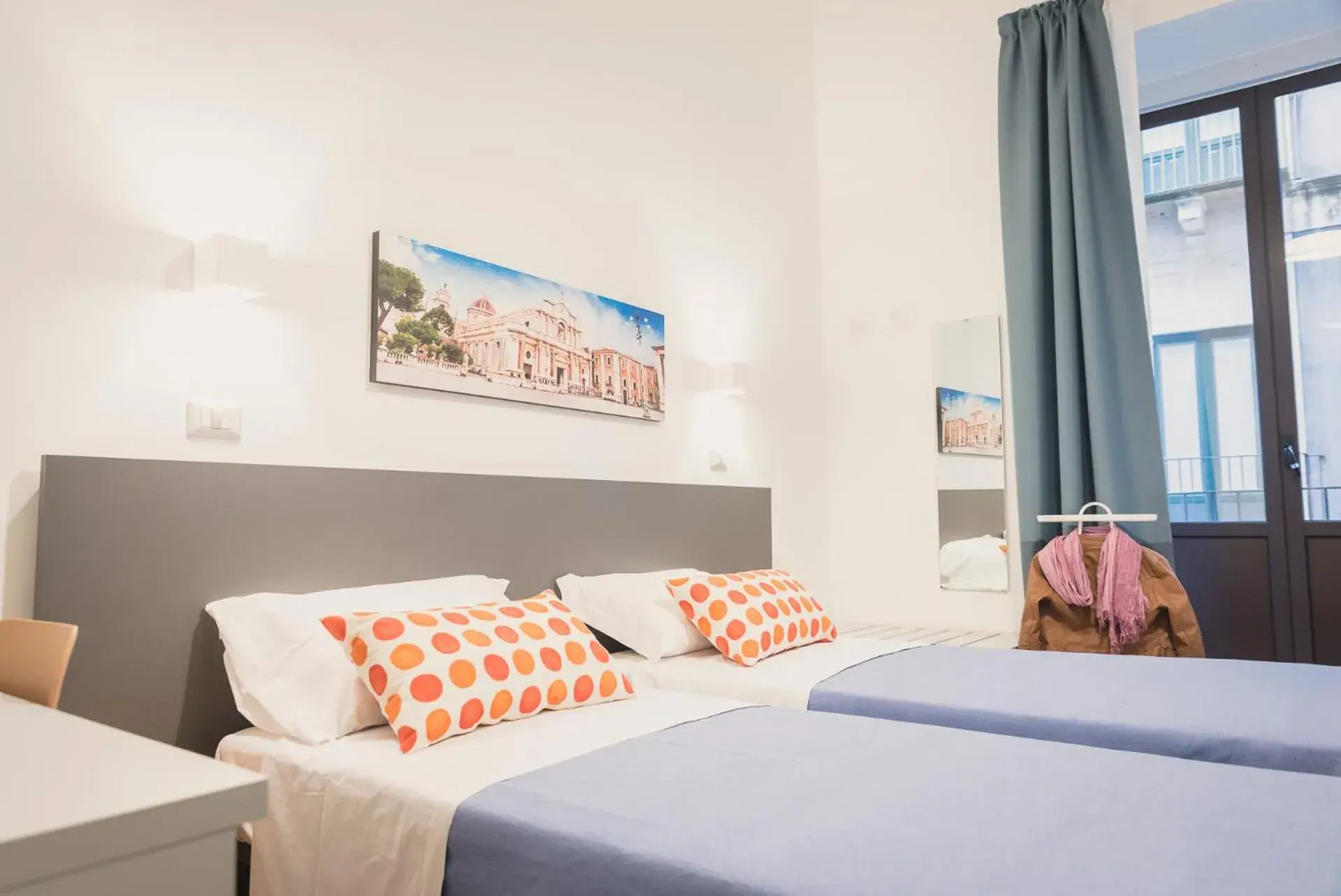 Economy Double or Twin Room in Fladi House Catania Economy Double or Twin Room in Fladi House Catania